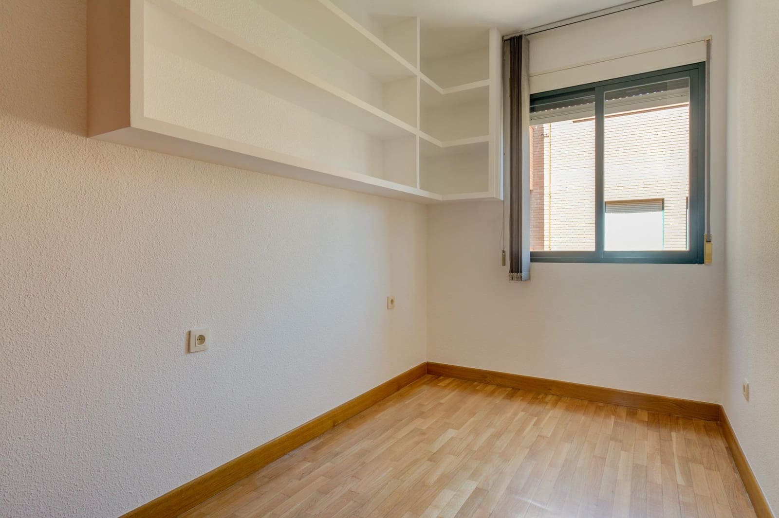 4 sypialnia Mieszkanie do wynajęcia w Miasto Alicante / Alacant z basenem garażem - 1 200 € (Ref: 9163672)