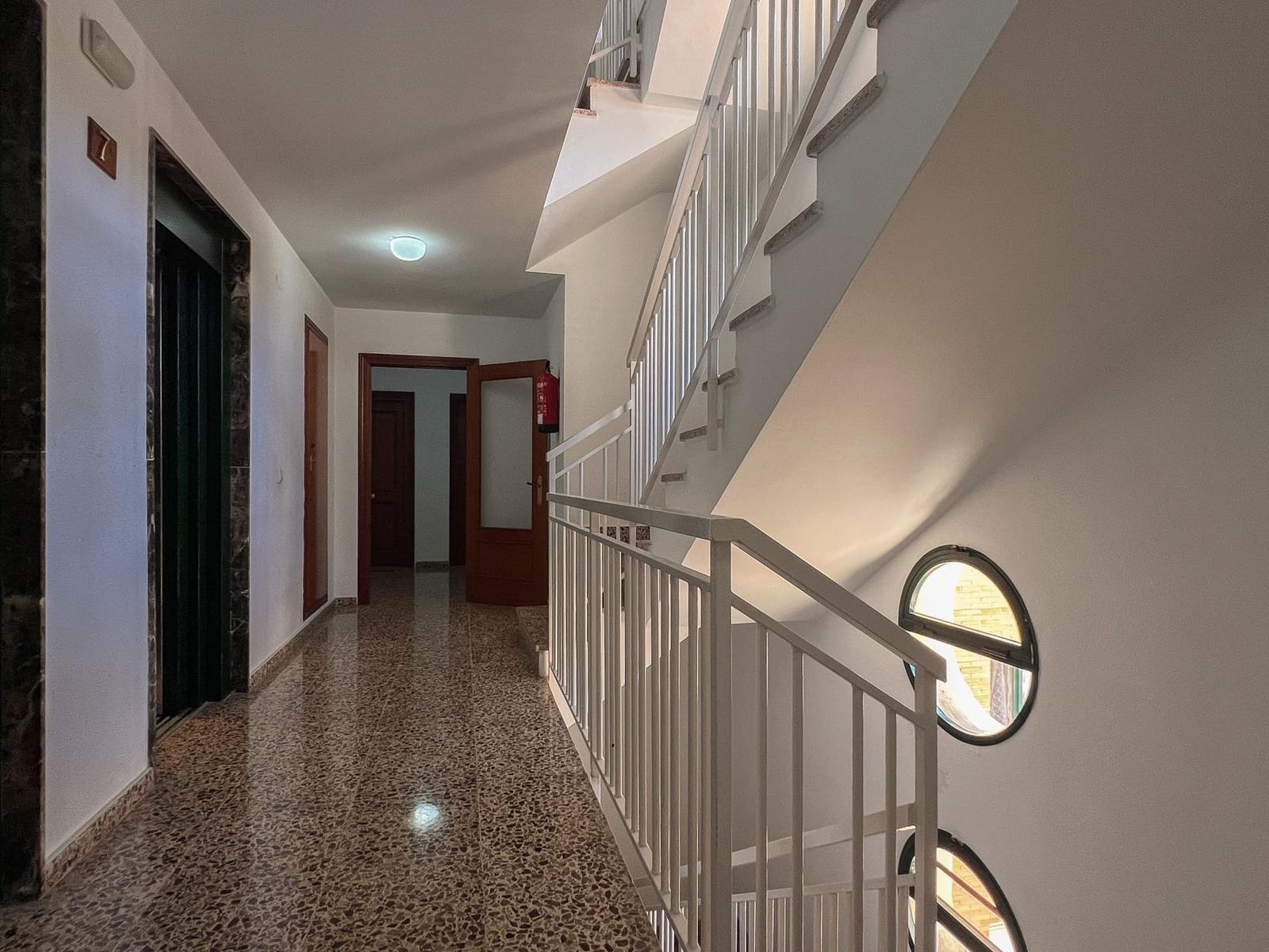 4 sypialnia Mieszkanie do wynajęcia w Miasto Alicante / Alacant z basenem garażem - 1 200 € (Ref: 9163672)