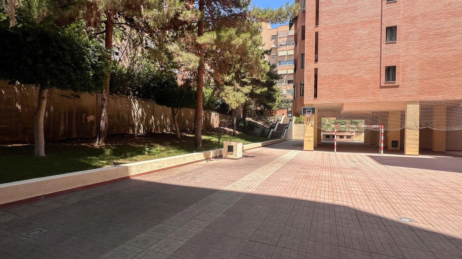 4 sypialnia Mieszkanie do wynajęcia w Miasto Alicante / Alacant z basenem garażem - 1 200 € (Ref: 9163672)