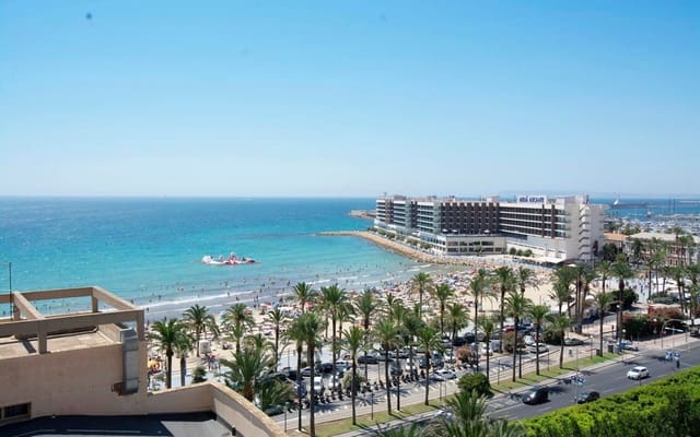 Appartement de 2 chambres à louer à Casco Antiguo - Sant Cruz - Ayuntamiento, Alicante ville - 1 400 € (Ref: 9188387)