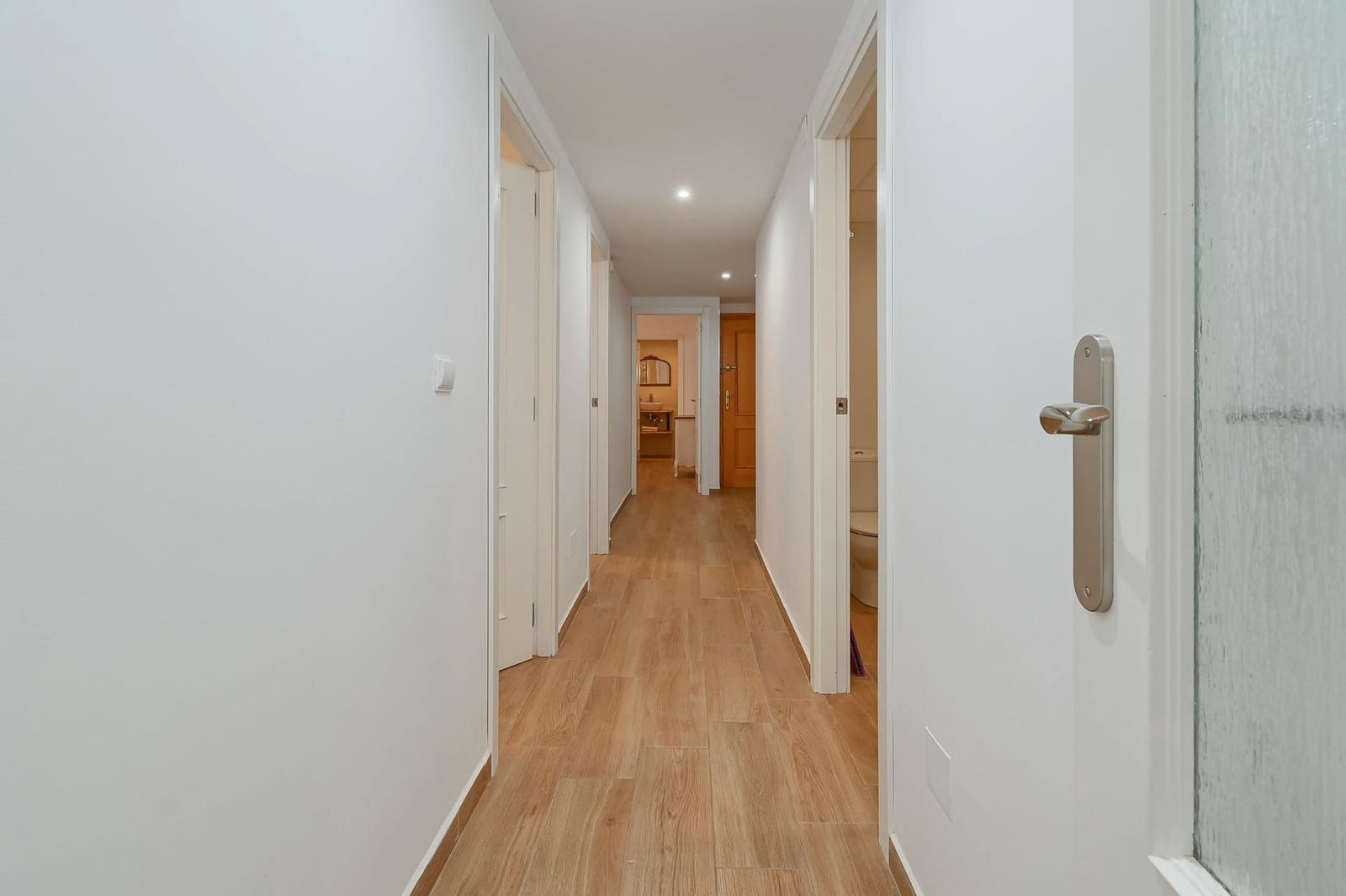 3 soveværelse Lejlighed til leje i Alicante by med swimmingpool garage - € 1.400 (Ref: 9326433)