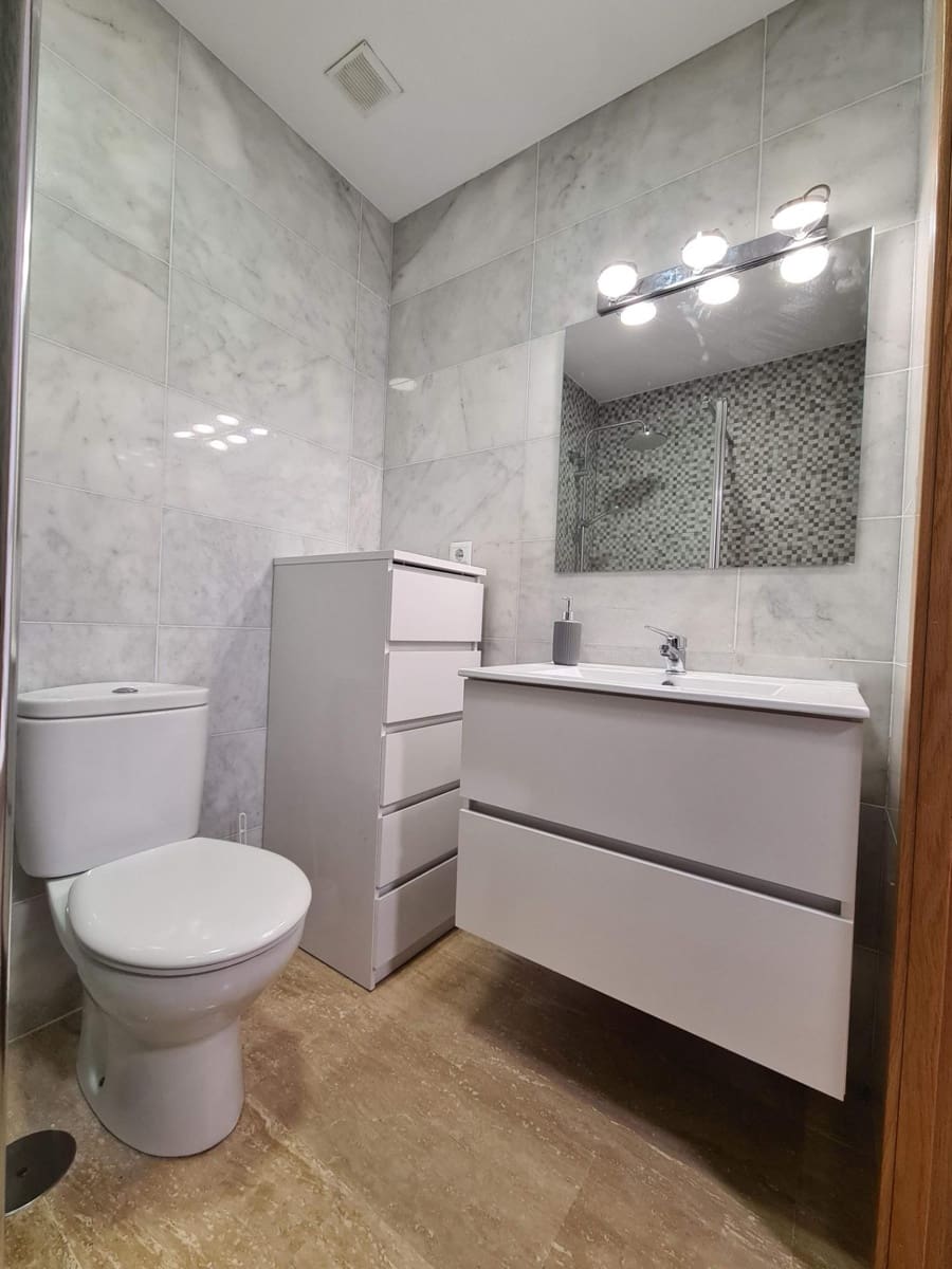 4 bedroom Flat for sale in San Vicente / Sant Vicent del Raspeig with garage - € 285,000 (Ref: 9375283)