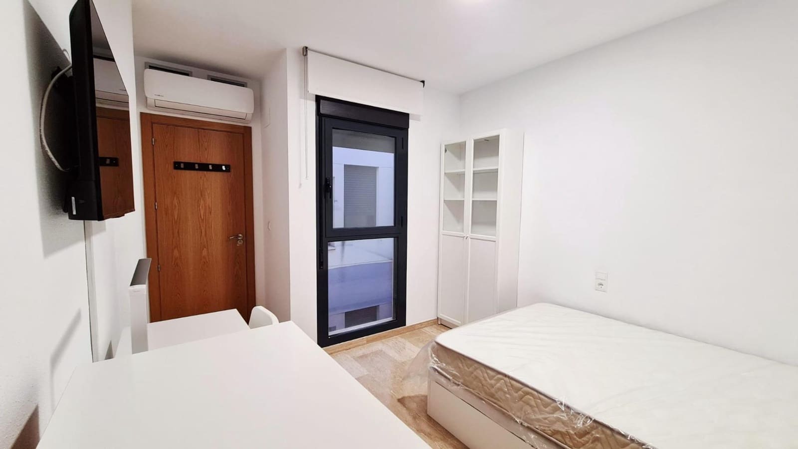 4 bedroom Flat for sale in San Vicente / Sant Vicent del Raspeig with garage - € 285,000 (Ref: 9375283)