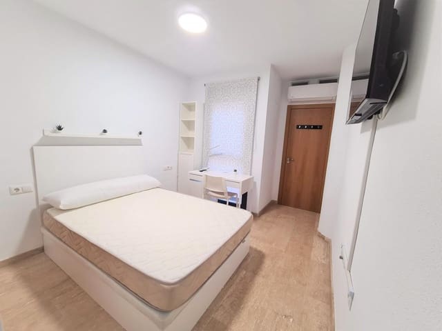 4 bedroom Flat for sale in San Vicente / Sant Vicent del Raspeig with garage - € 285,000 (Ref: 9375283)