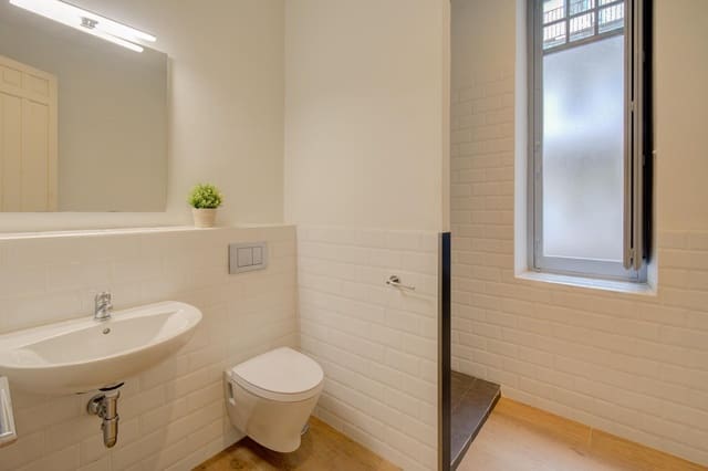 2 bedroom Flat for rent in Barrio del Centro, Alicante / Alacant city - € 1,600 (Ref: 9419671)