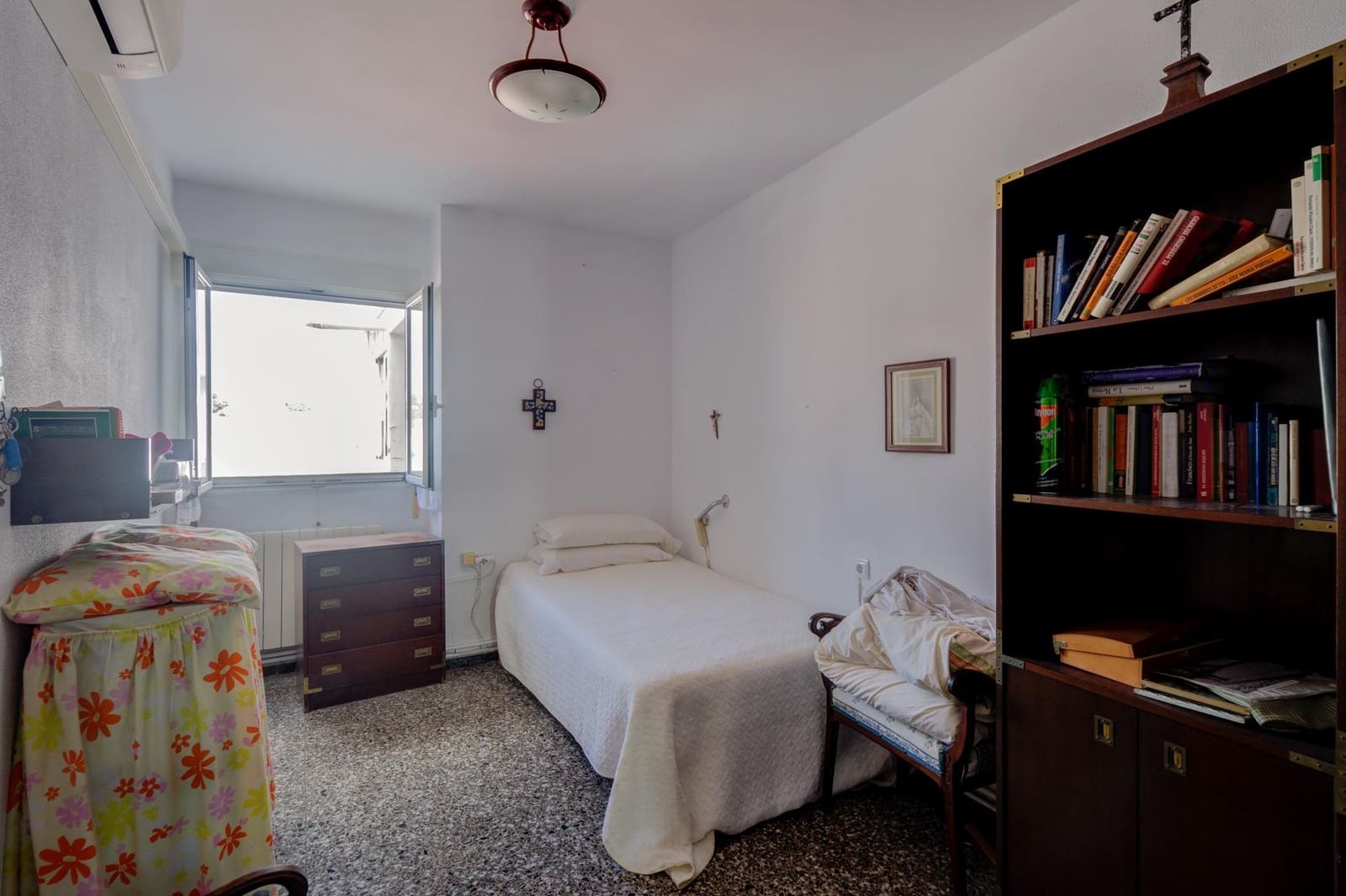 4 bedroom Penthouse for sale in Alicante / Alacant city with garage - € 829,000 (Ref: 9419672)