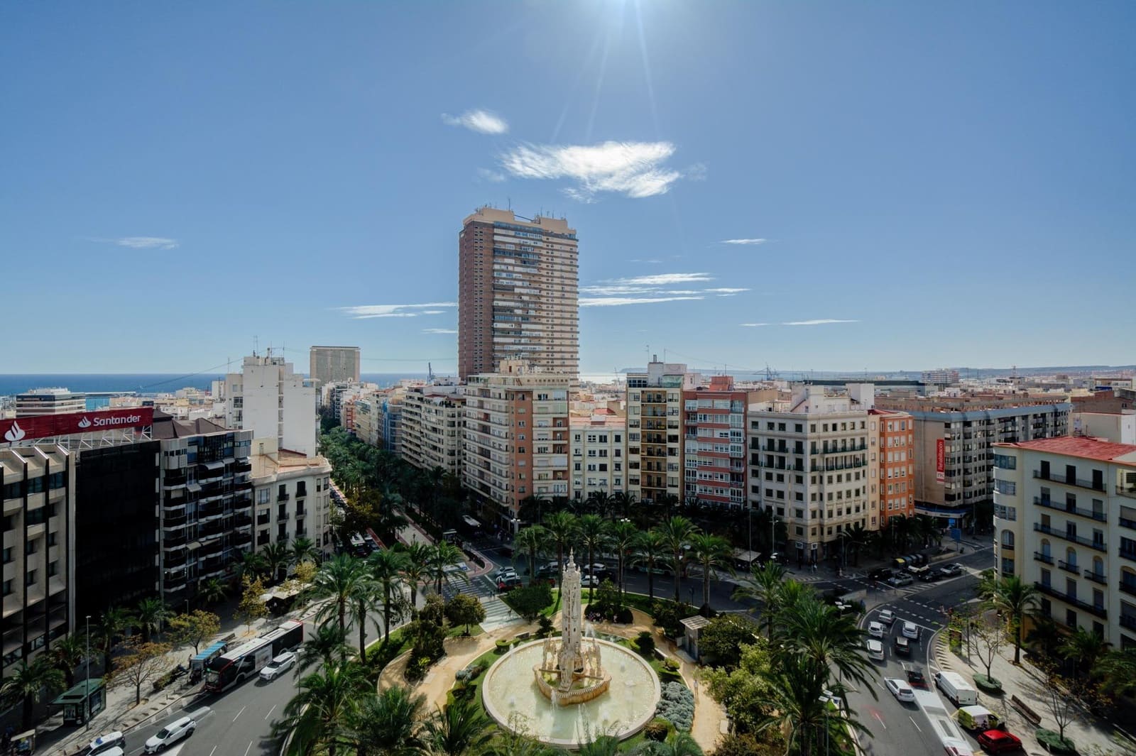 4 bedroom Penthouse for sale in Alicante / Alacant city with garage - € 829,000 (Ref: 9419672)