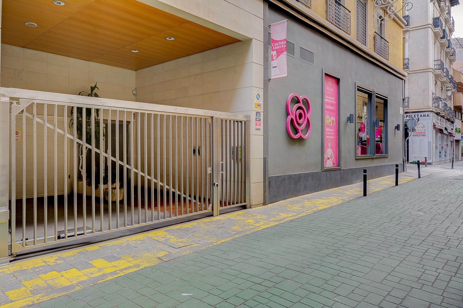 3 bedroom Flat for sale in Alicante / Alacant city with garage - € 379,000 (Ref: 9472946)