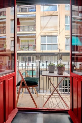 2 bedroom Flat for rent in Mercado, Alicante / Alacant city - € 1,300 (Ref: 9677438)