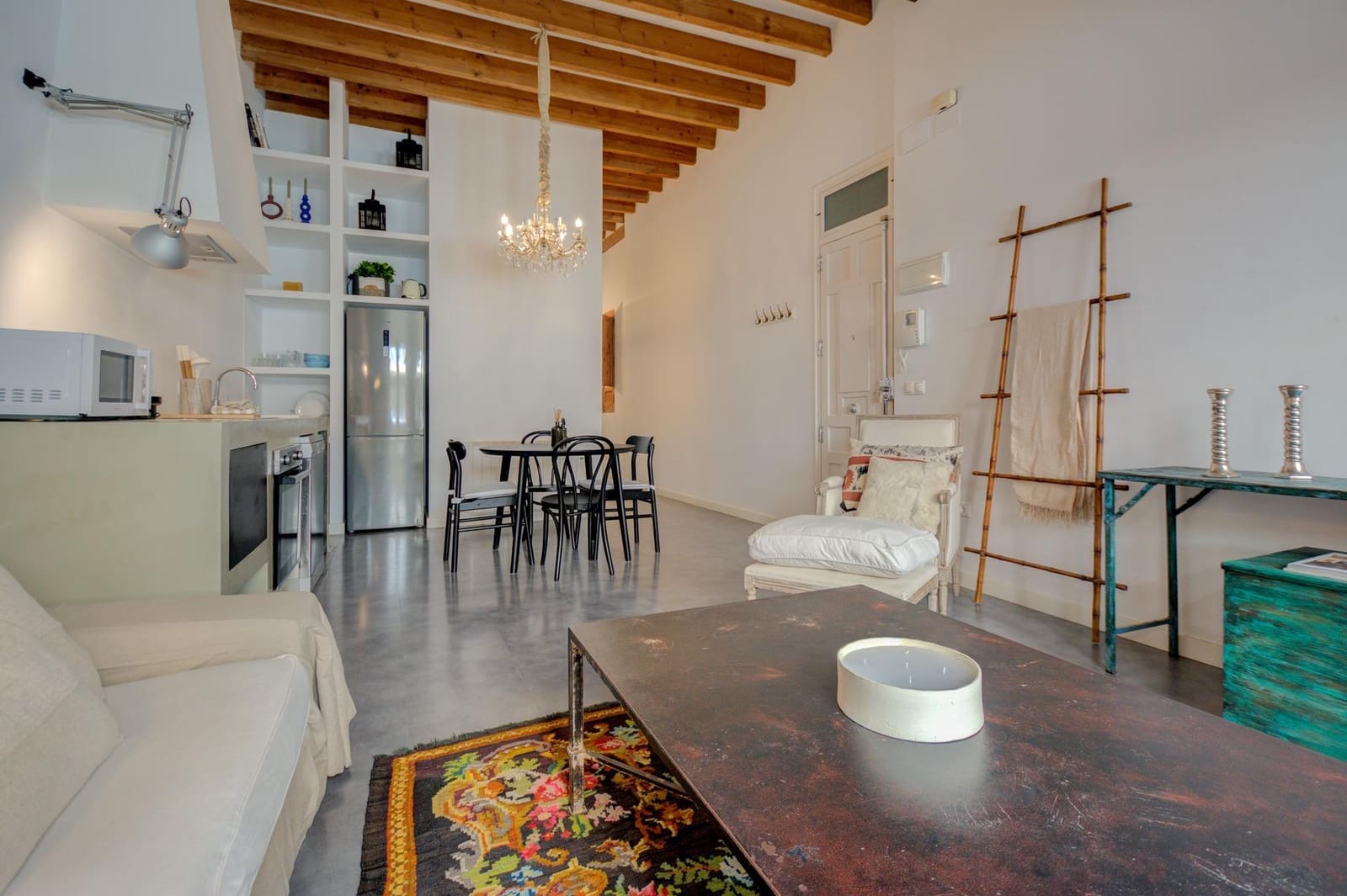 2 bedroom Flat for rent in Alicante / Alacant city - € 1,300 (Ref: 9677438)