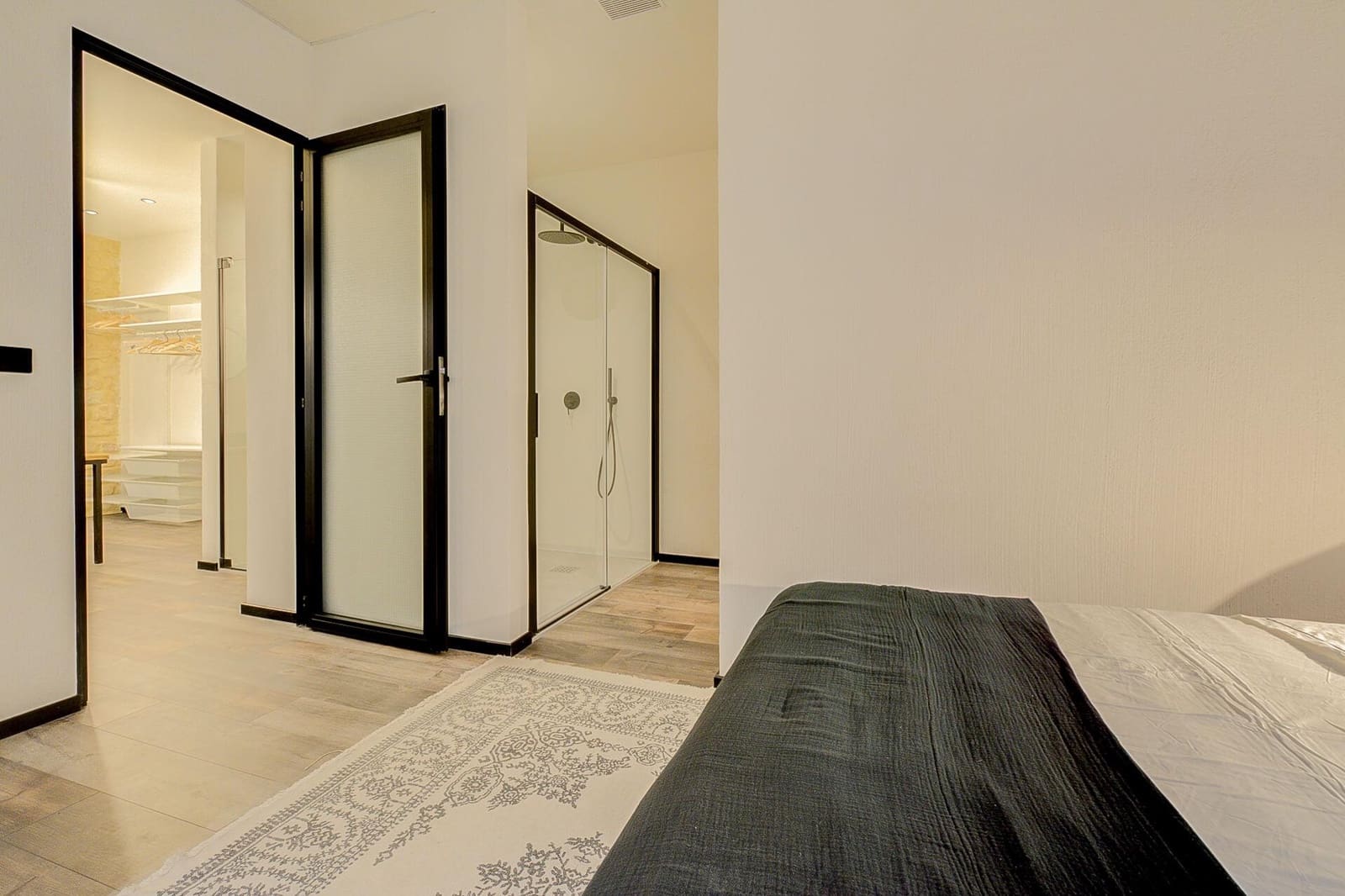 2 bedroom Flat for rent in Alicante / Alacant city - € 1,400 (Ref: 9839222)