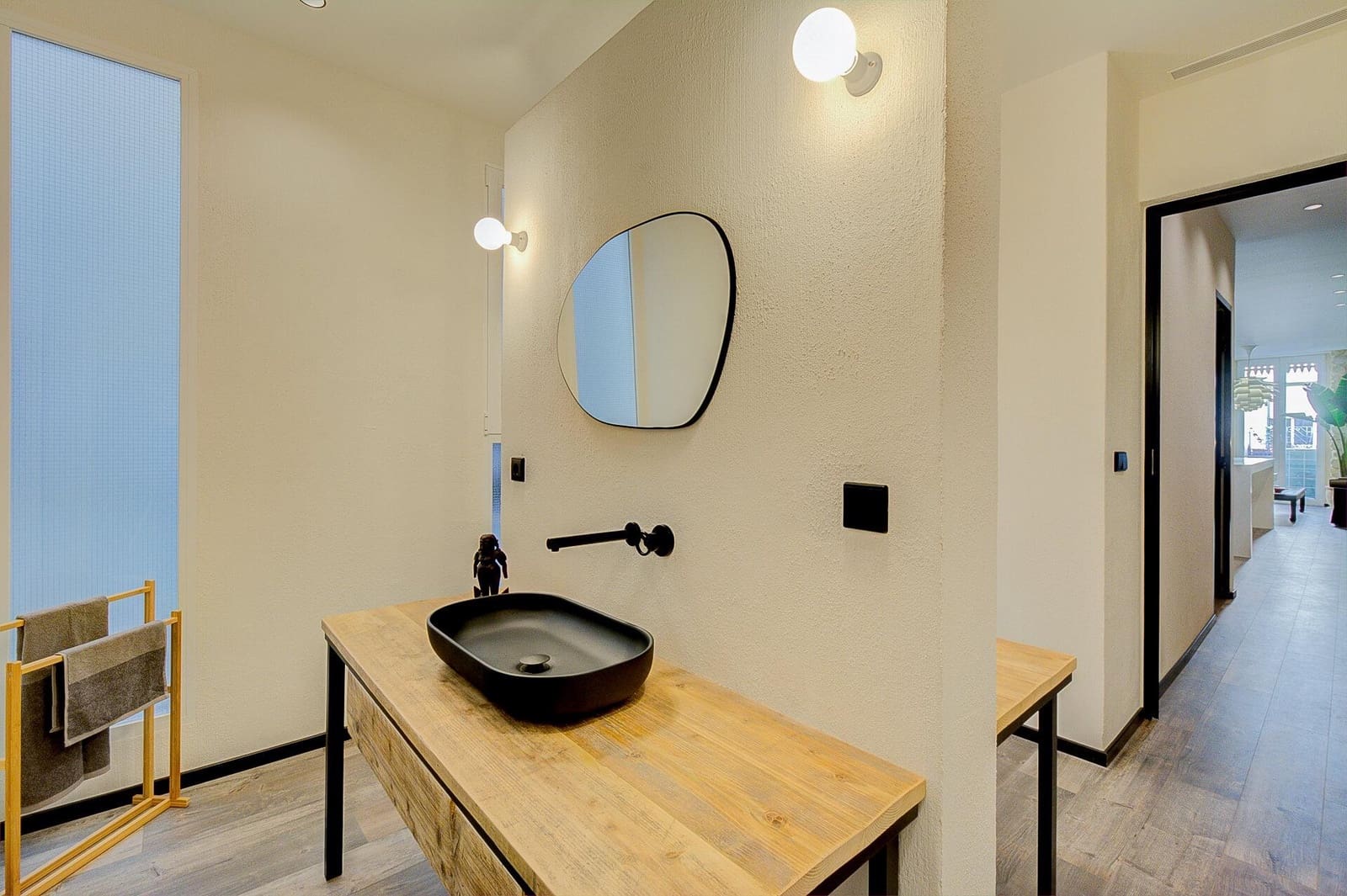 2 bedroom Flat for rent in Alicante / Alacant city - € 1,400 (Ref: 9839222)