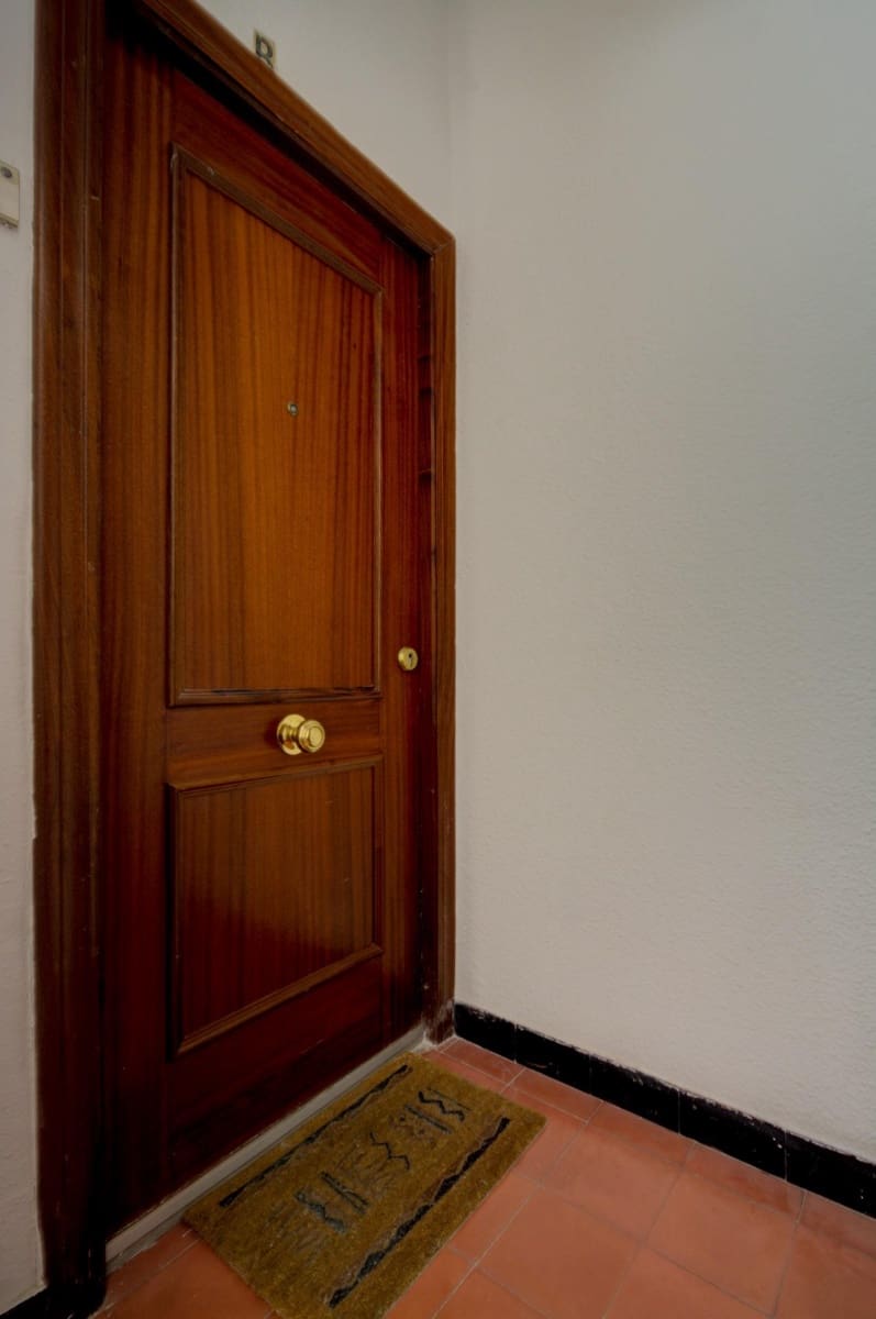 1 slaapkamer Flat te koop in Alicante stad - € 249.000 (Ref: 9878767)