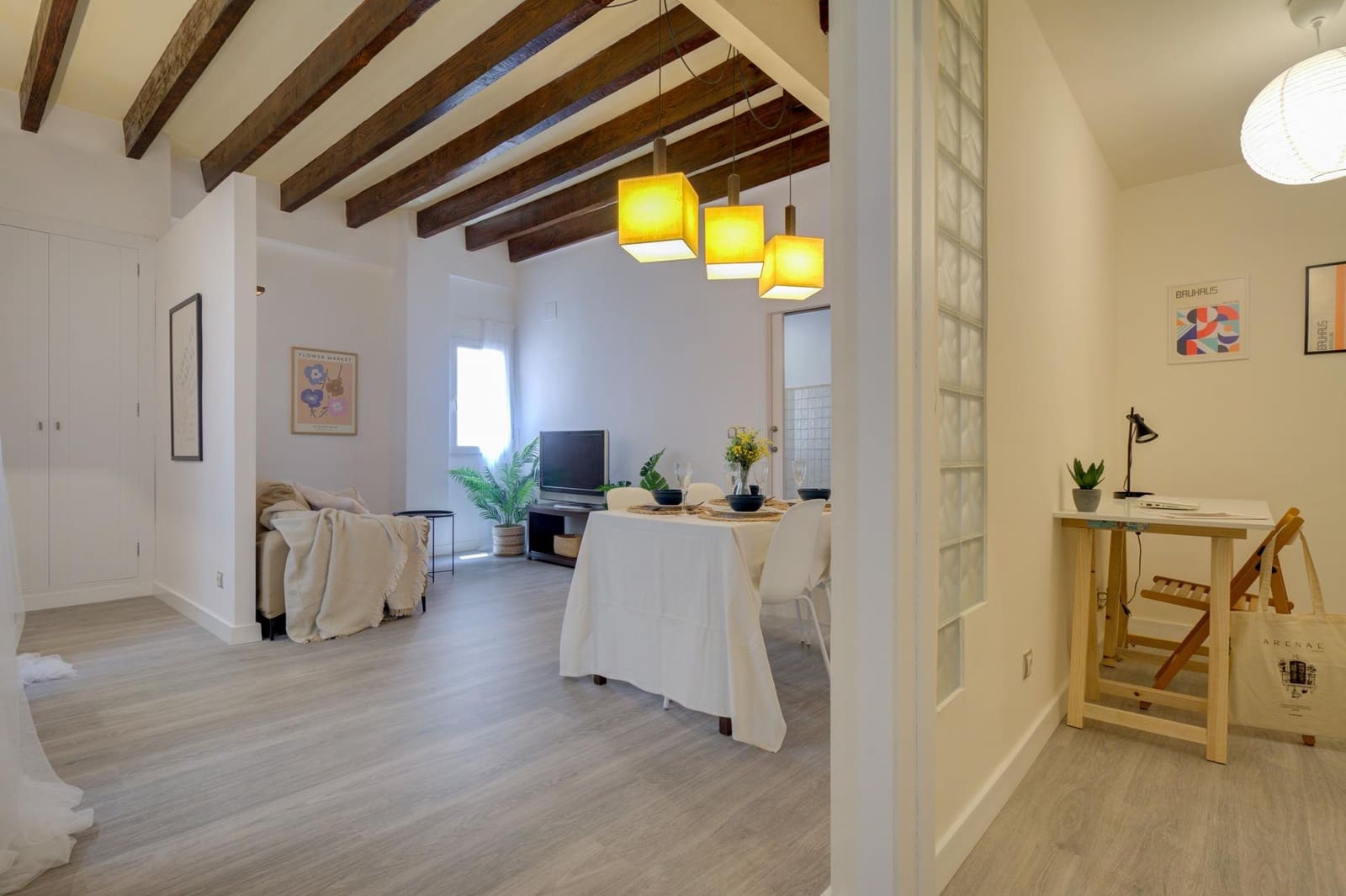1 slaapkamer Flat te koop in Alicante stad - € 249.000 (Ref: 9878767)