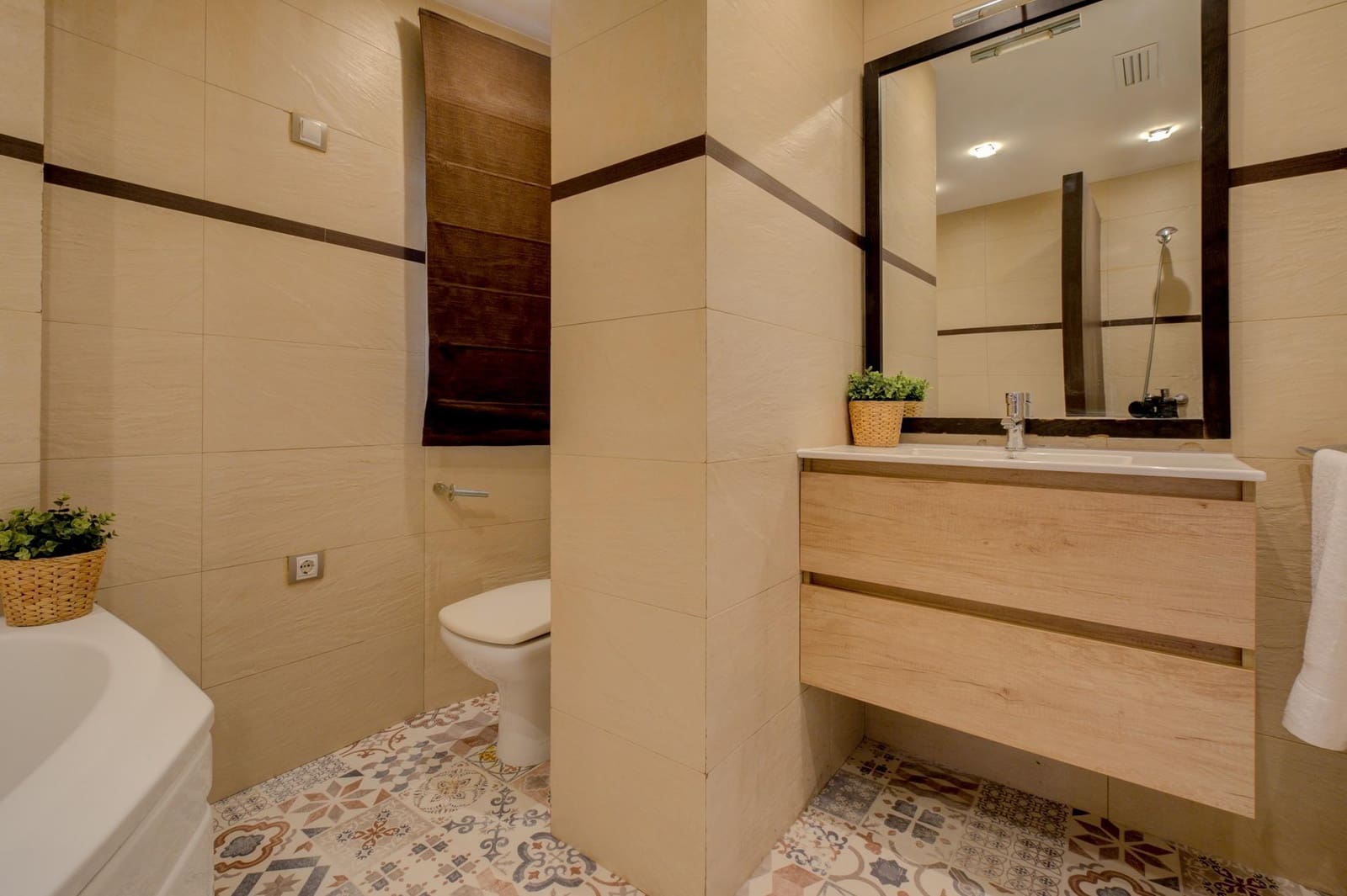 1 slaapkamer Flat te koop in Alicante stad - € 249.000 (Ref: 9878767)
