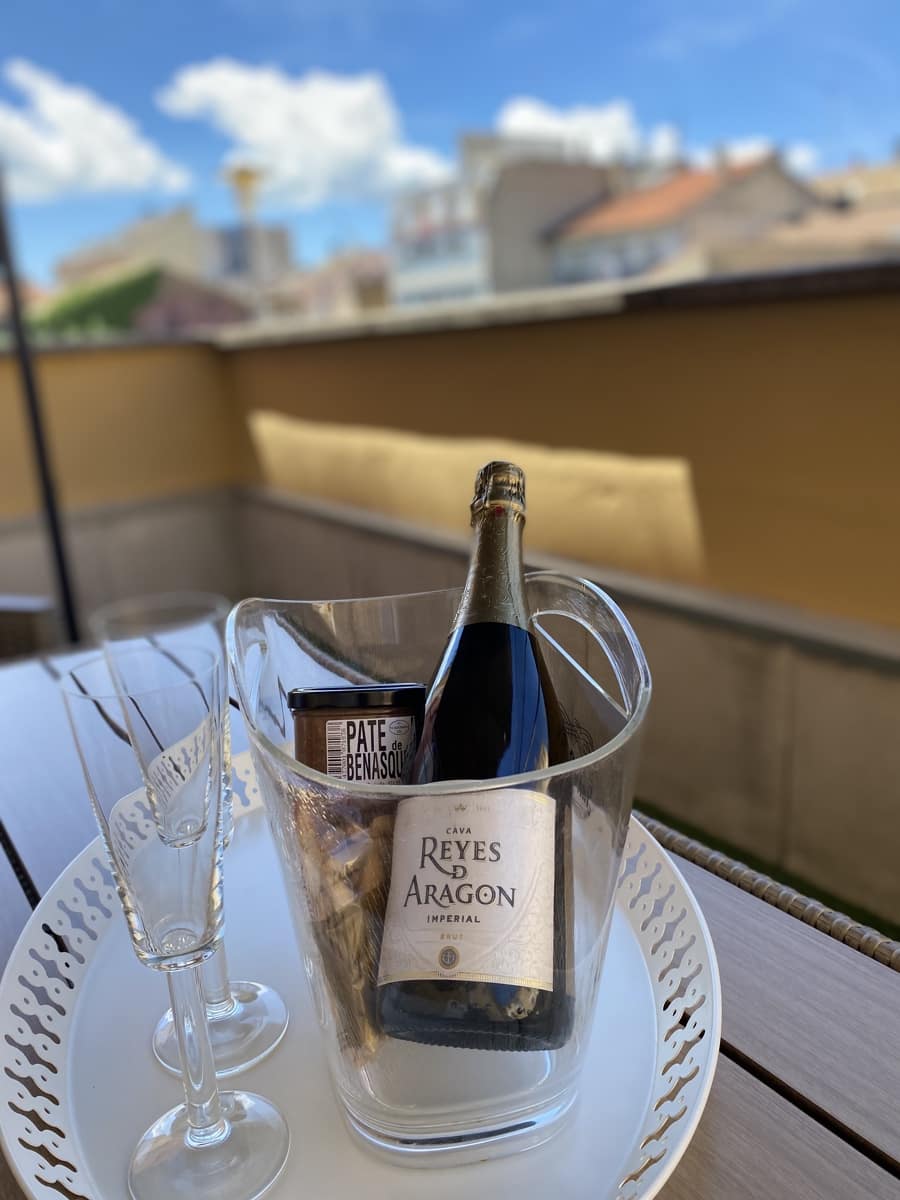 2 sypialnia Apartament na sprzedaż w Jaca z basenem garażem - 365 000 € (Ref: 9413257)