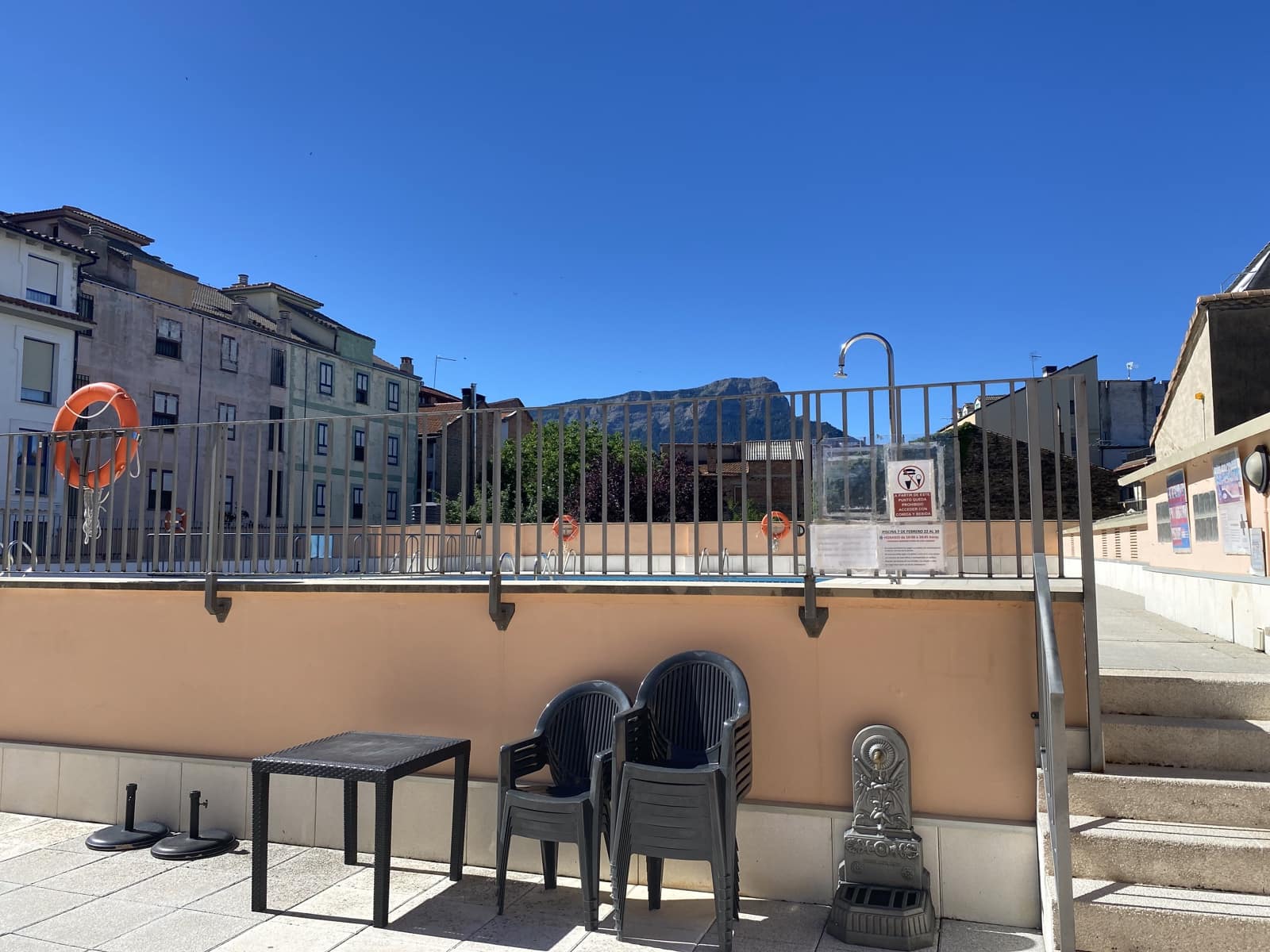 2 sypialnia Apartament na sprzedaż w Jaca z basenem garażem - 365 000 € (Ref: 9413257)