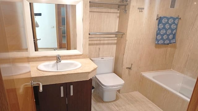 1 soveværelse Lejlighed til leje i Ibiza by med garage - € 1.980 (Ref: 9481511)