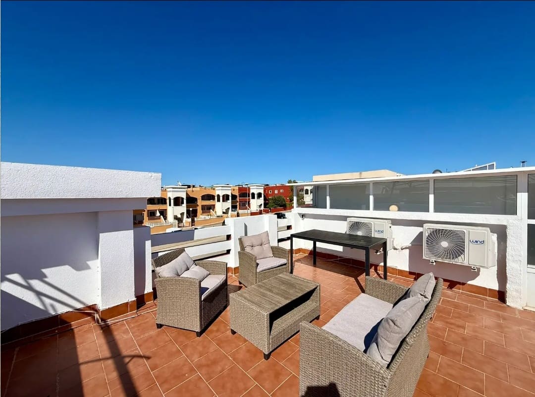 Apartamento de 2 habitaciones en Orihuela en venta con piscina garaje - 200.000 € (Ref: 10054803)