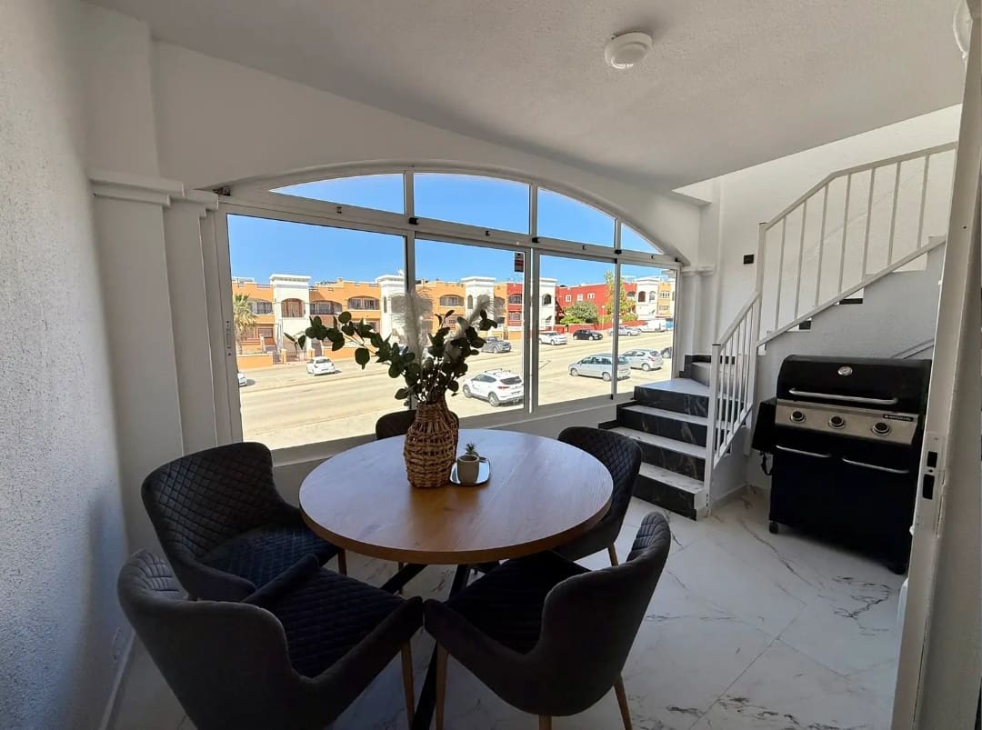 Apartamento de 2 habitaciones en Orihuela en venta con piscina garaje - 200.000 € (Ref: 10054803)