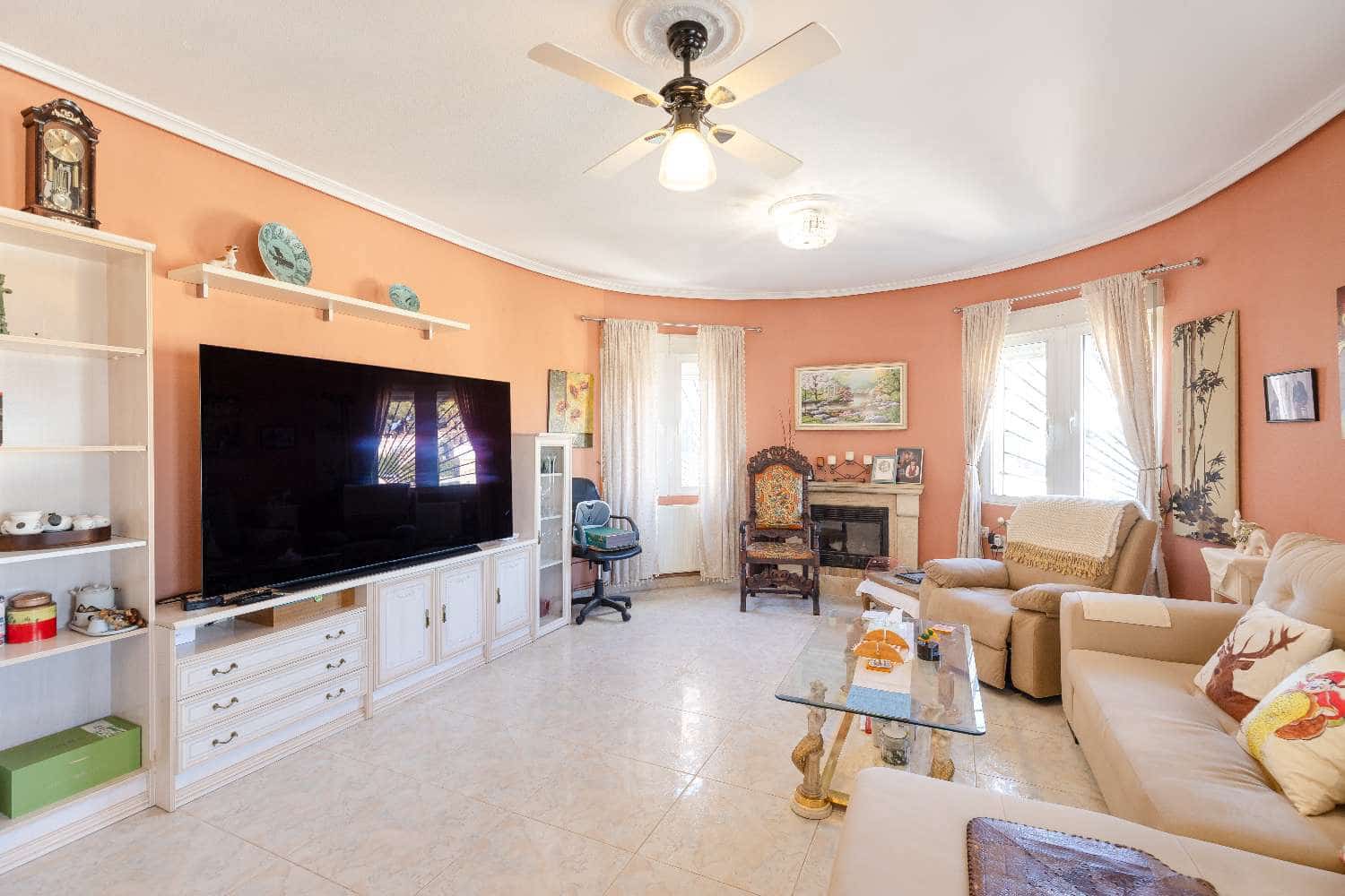 3 bedroom Villa for sale in Ciudad Quesada with garage - € 219,999 (Ref: 9356729)