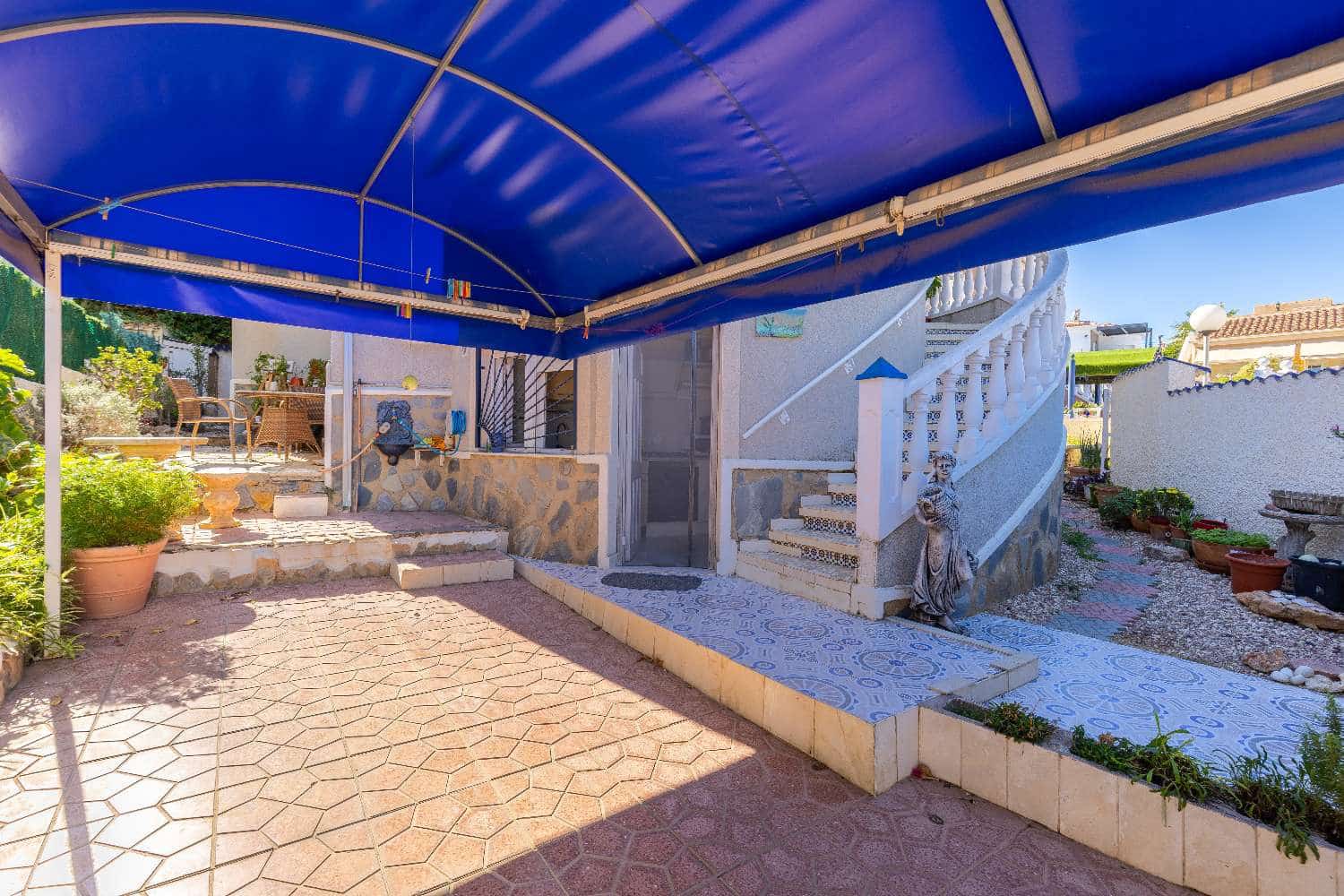 3 bedroom Villa for sale in Ciudad Quesada with garage - € 219,999 (Ref: 9356729)