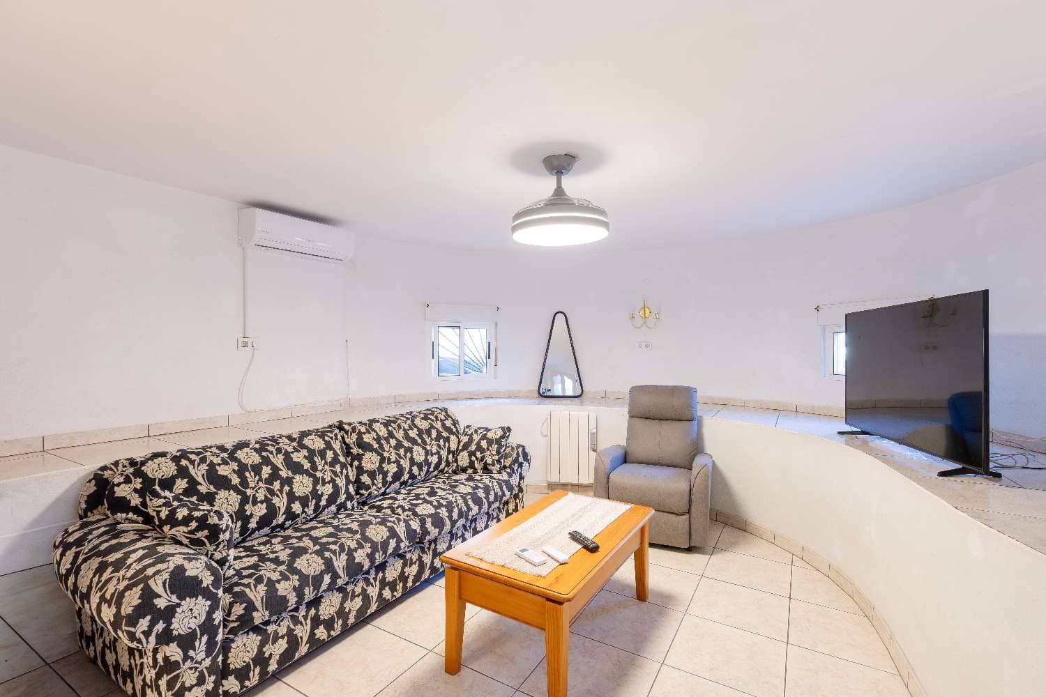 3 bedroom Villa for sale in Ciudad Quesada with garage - € 219,999 (Ref: 9356729)