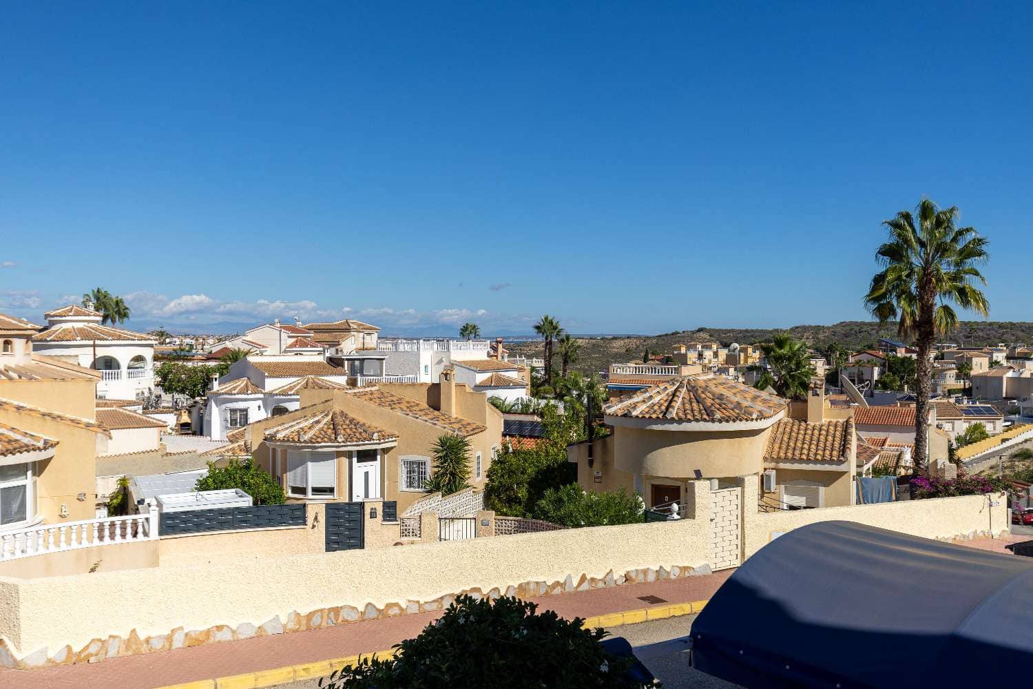 3 bedroom Villa for sale in Ciudad Quesada with garage - € 219,999 (Ref: 9356729)