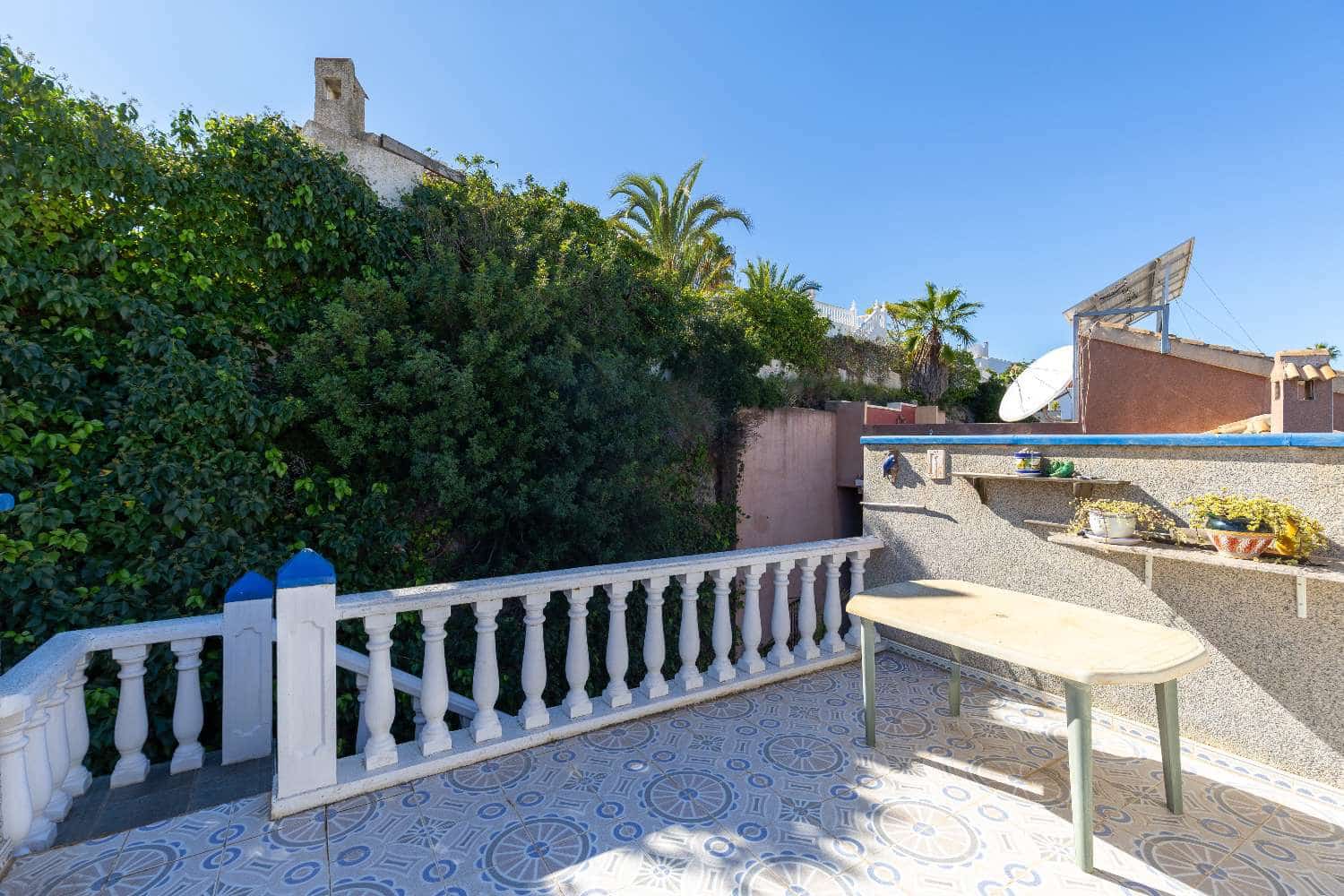 3 bedroom Villa for sale in Ciudad Quesada with garage - € 219,999 (Ref: 9356729)