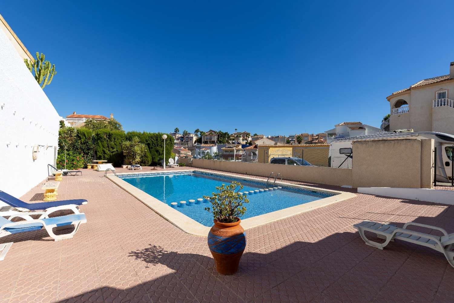 3 bedroom Villa for sale in Ciudad Quesada with garage - € 219,999 (Ref: 9356729)