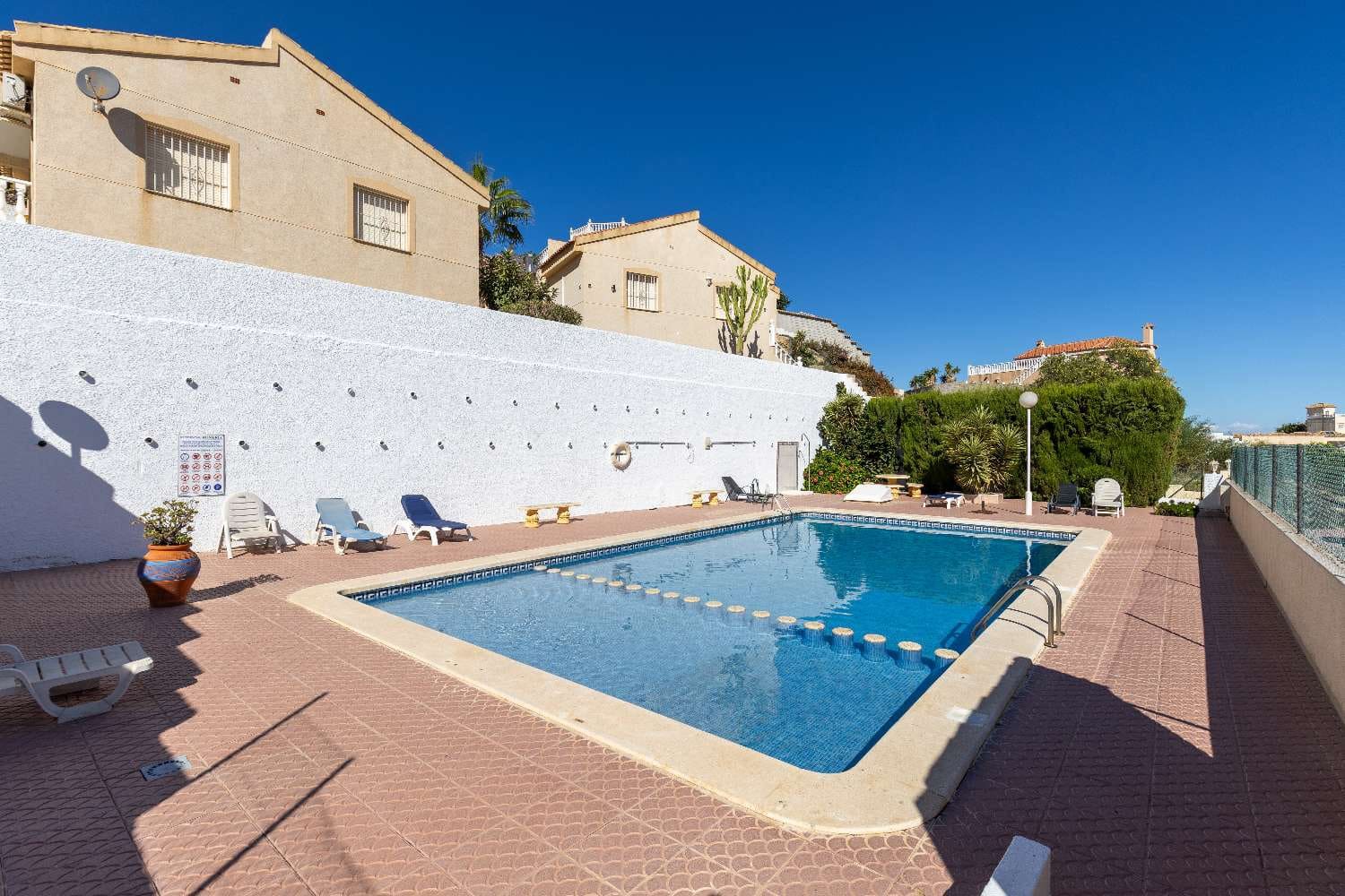 3 bedroom Villa for sale in Ciudad Quesada with garage - € 219,999 (Ref: 9356729)