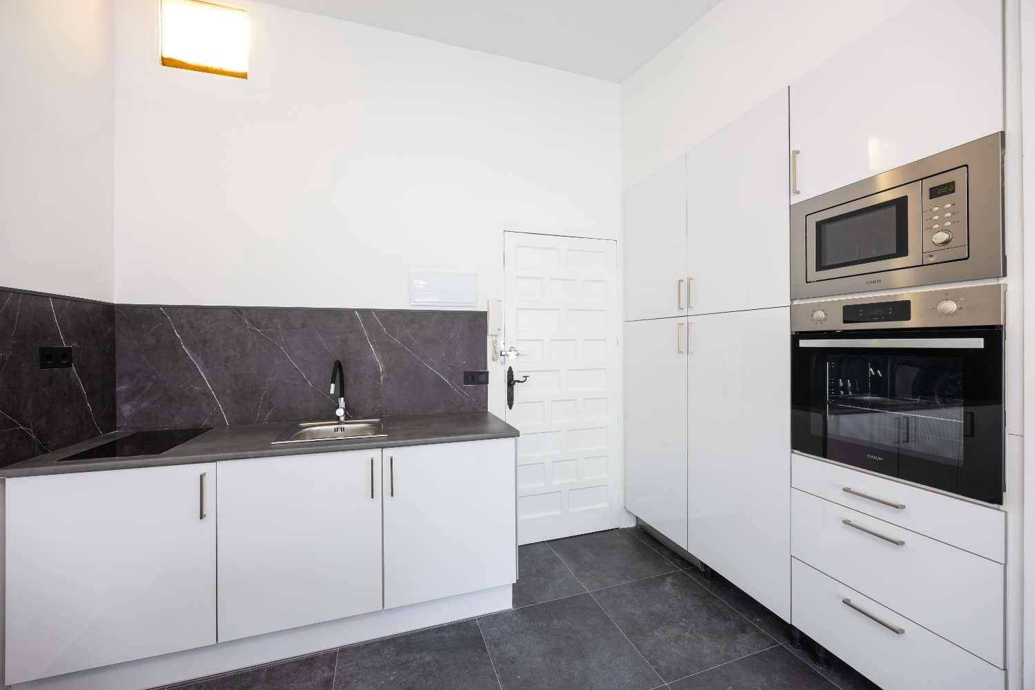 1 makuuhuone Huoneisto myytävänä paikassa Torrevieja mukana uima-altaan - 126 000 € (Ref: 9540882)