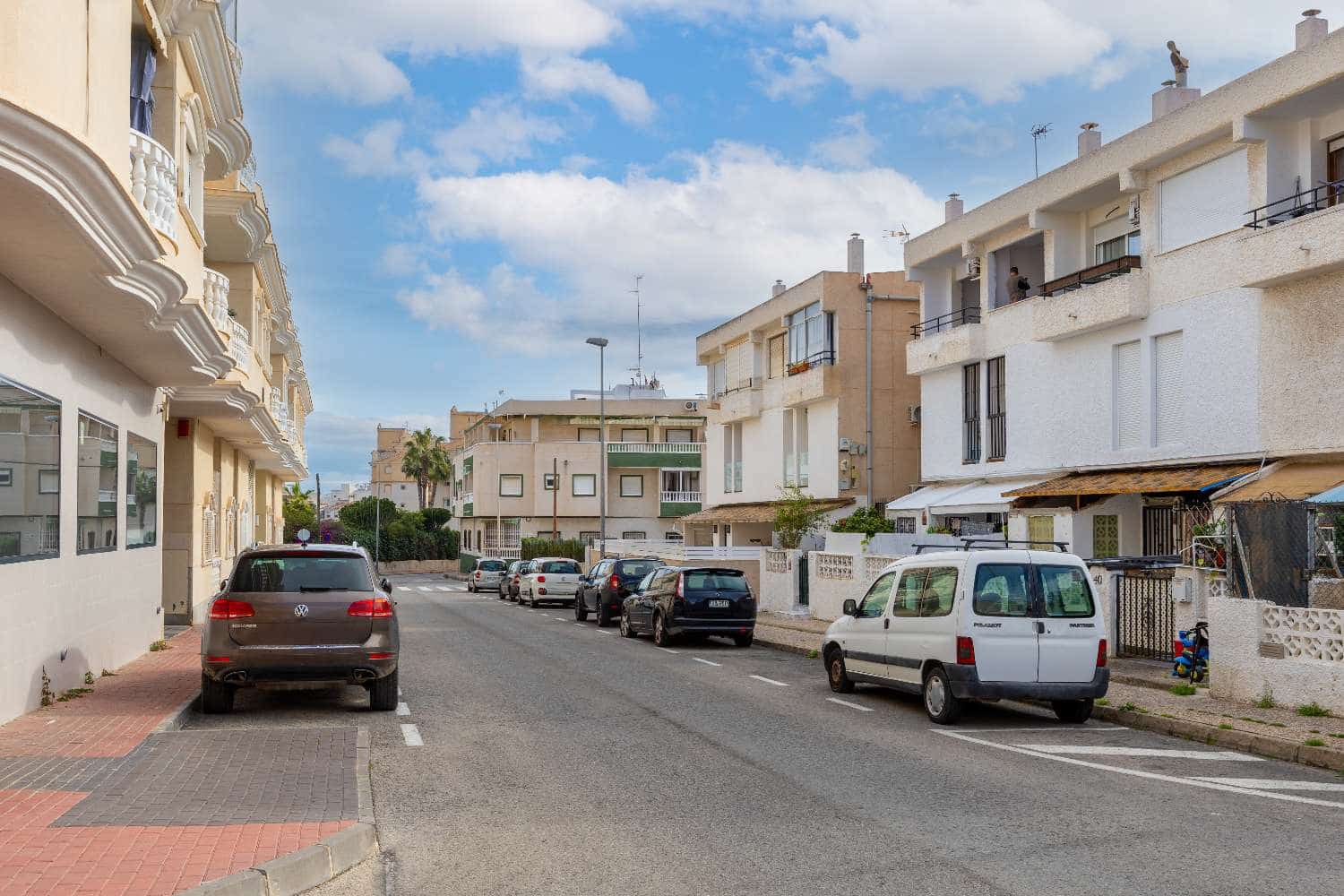 1 makuuhuone Huoneisto myytävänä paikassa Torrevieja mukana uima-altaan - 126 000 € (Ref: 9540882)