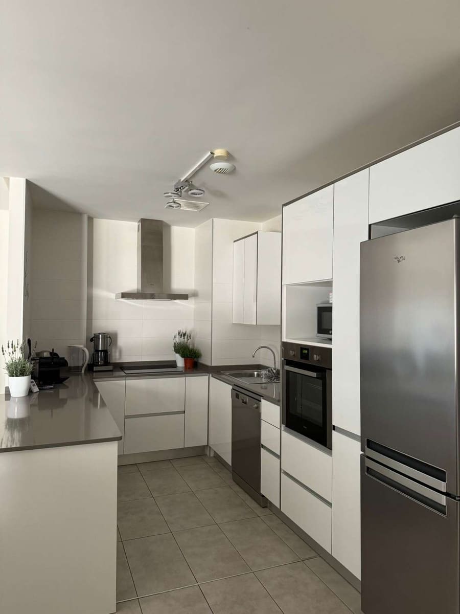 2 soverom Strandleiligheter til salgs i Orihuela med svømmebasseng garasje - € 220 000 (Ref: 9627309)