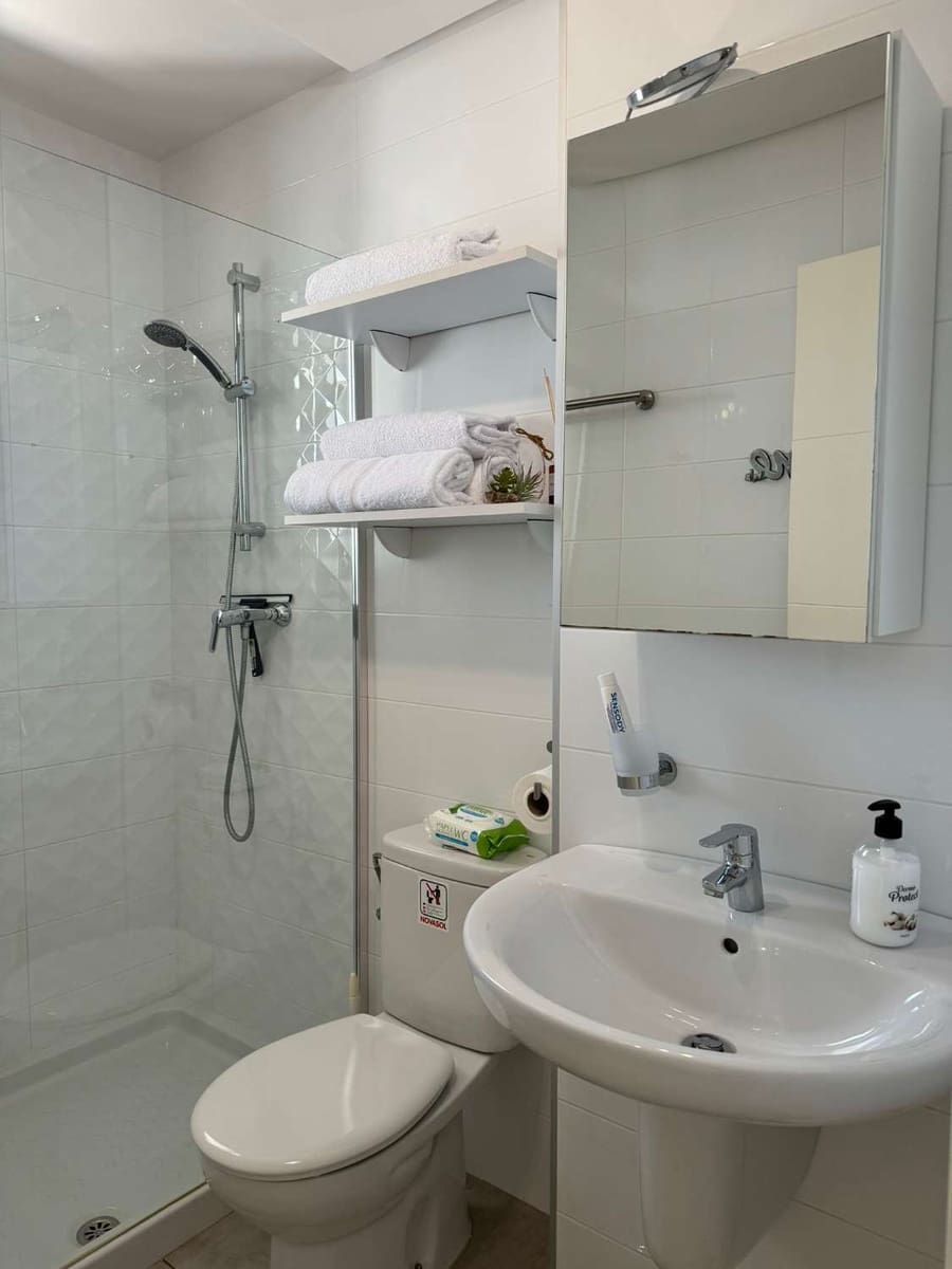 2 soverom Strandleiligheter til salgs i Orihuela med svømmebasseng garasje - € 220 000 (Ref: 9627309)