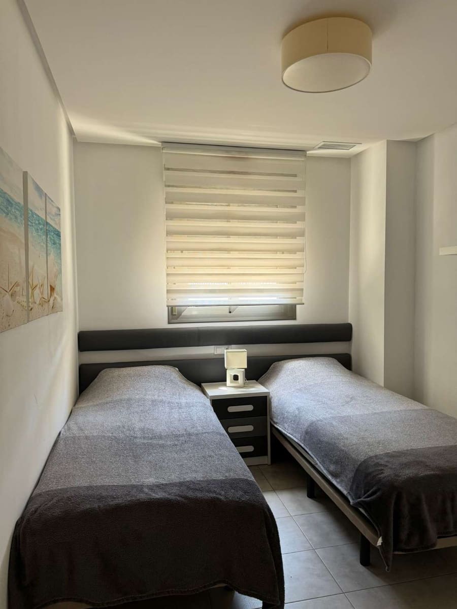 2 soverom Strandleiligheter til salgs i Orihuela med svømmebasseng garasje - € 220 000 (Ref: 9627309)