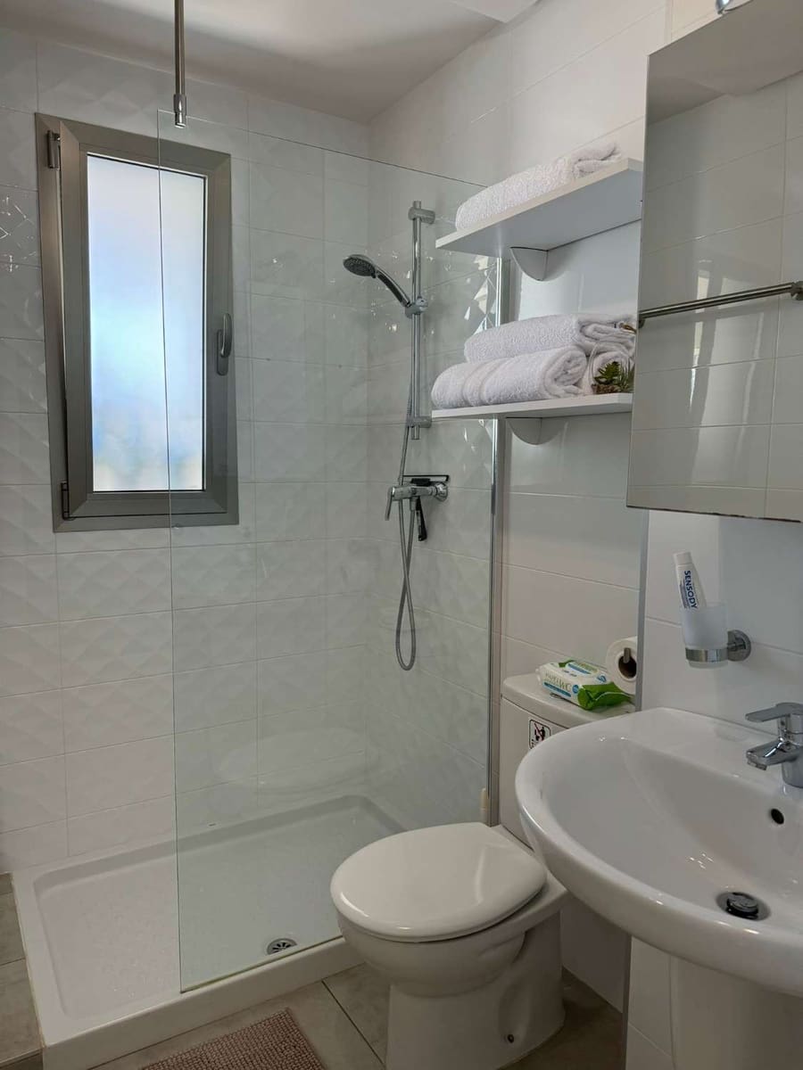 2 soverom Strandleiligheter til salgs i Orihuela med svømmebasseng garasje - € 220 000 (Ref: 9627309)