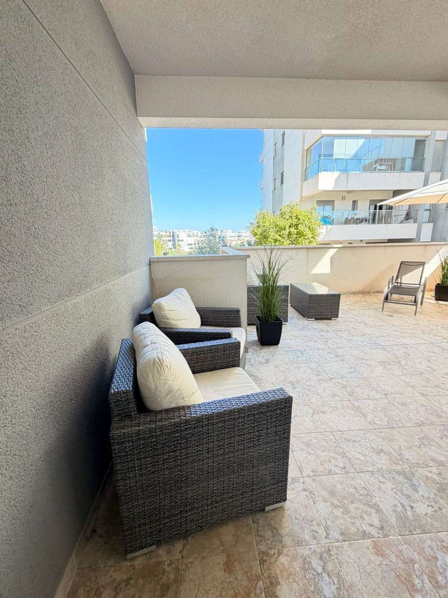 2 soverom Strandleiligheter til salgs i Orihuela med svømmebasseng garasje - € 220 000 (Ref: 9627309)