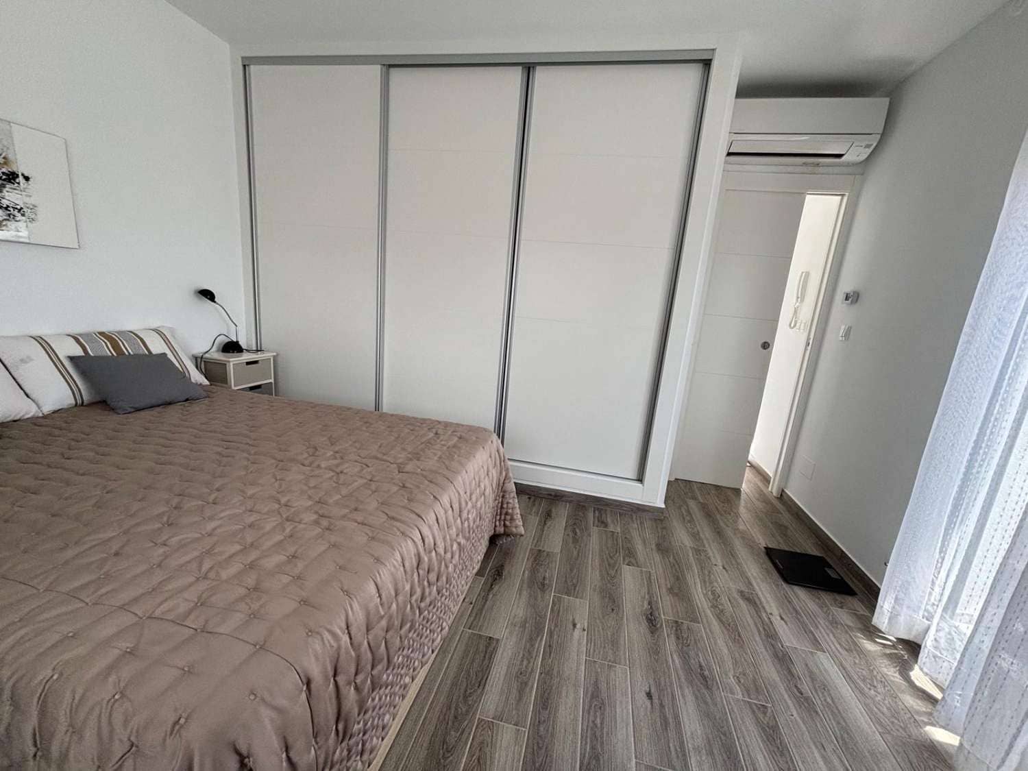 3 chambre Villa/Maison Semi-Mitoyenne à vendre à Orihuela avec piscine garage - 695 000 € (Ref: 9694867)