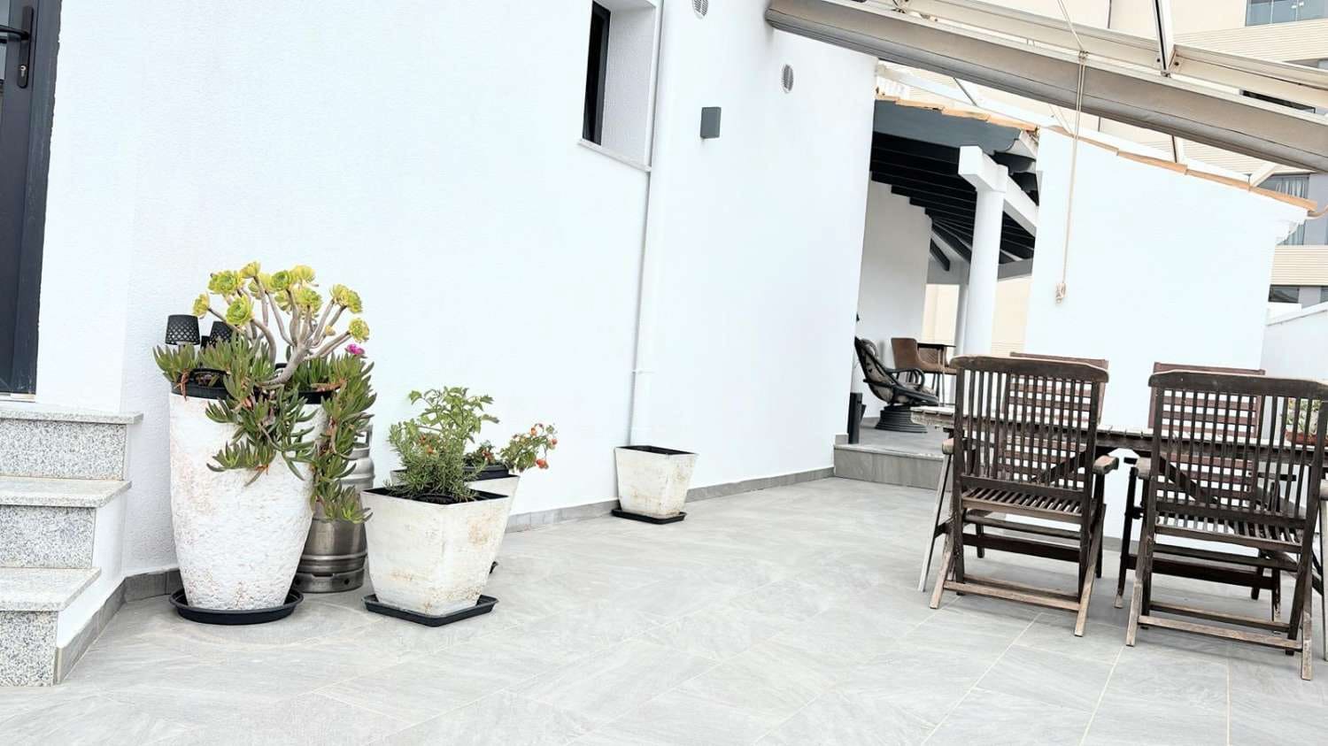 3 chambre Villa/Maison Semi-Mitoyenne à vendre à Orihuela avec piscine garage - 695 000 € (Ref: 9694867)