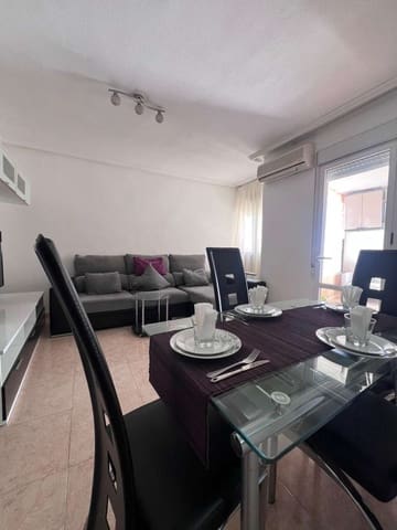 Apartamento de 2 habitaciones en Torrevieja en venta con piscina - 129.999 € (Ref: 9694870)