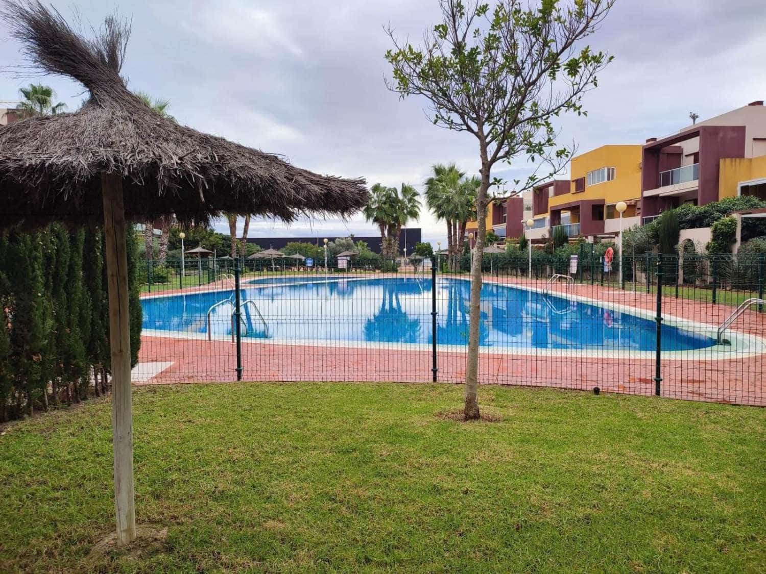 2 slaapkamer Bungalow te koop in Orihuela met zwembad garage - € 245.000 (Ref: 9698697)