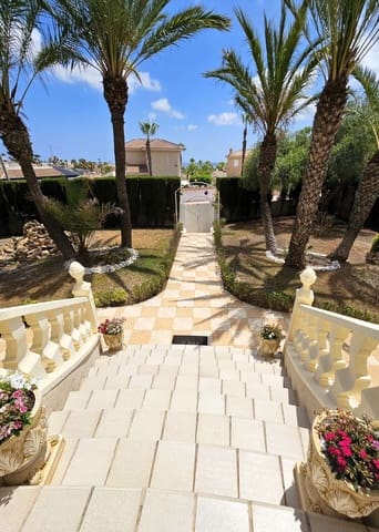 6 chambre Villa/Maison à vendre à Ciudad Quesada, Rojales avec piscine - 995 000 € (Ref: 9698698)