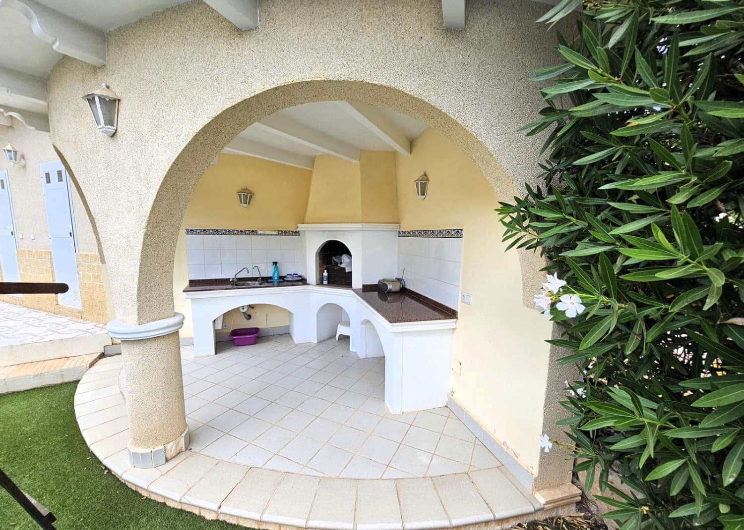 6 quarto Moradia para venda em Ciudad Quesada com piscina - 995 000 € (Ref: 9698698)