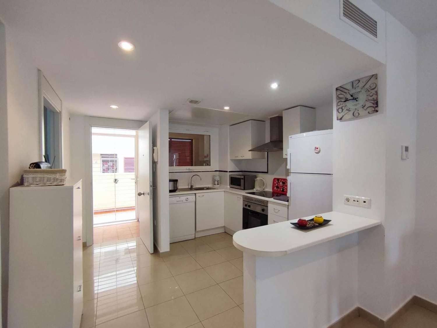 2 bedroom Beach Apartment for sale in Orihuela with garage - € 273,000 (Ref: 9714588)