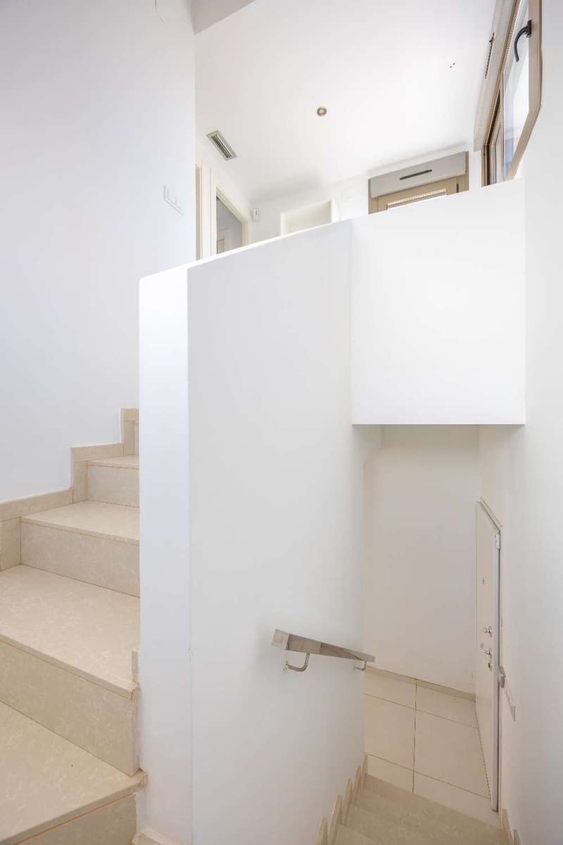 Chalet de 3 habitaciones en Orihuela en venta con piscina garaje - 449.000 € (Ref: 9755381)