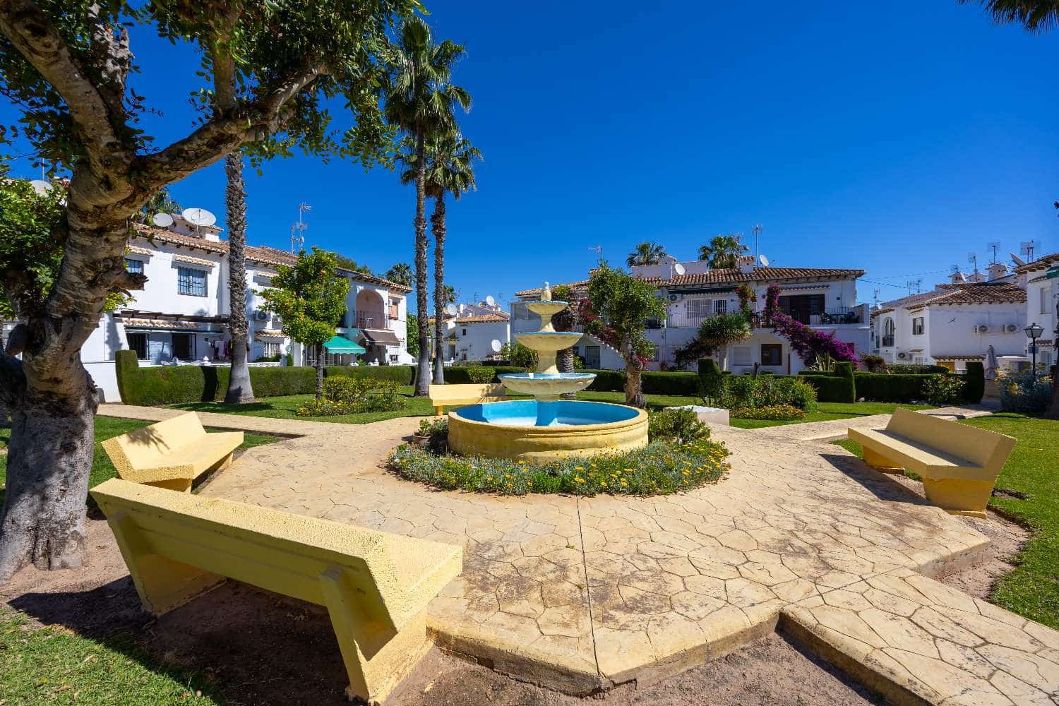 1 sovrum Lägenhet för semesterbostäder i Torrevieja med pool garage - 693 € (Ref: 9866672)