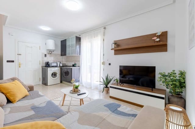   2 soveværelse   ferieLejlighed i Orihuela med   swimmingpool  garage  - € 980 (Ref: 9866674)