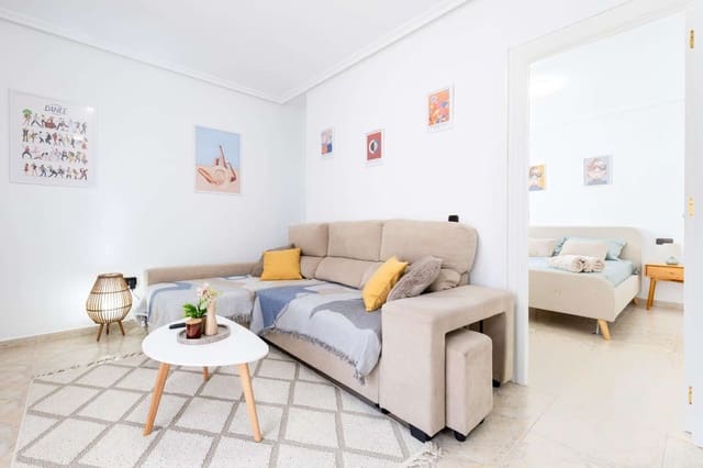   2 soveværelse   ferieLejlighed i Orihuela med   swimmingpool  garage  - € 980 (Ref: 9866674)