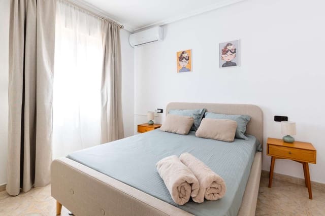   2 soveværelse   ferieLejlighed i Orihuela med   swimmingpool  garage  - € 980 (Ref: 9866674)